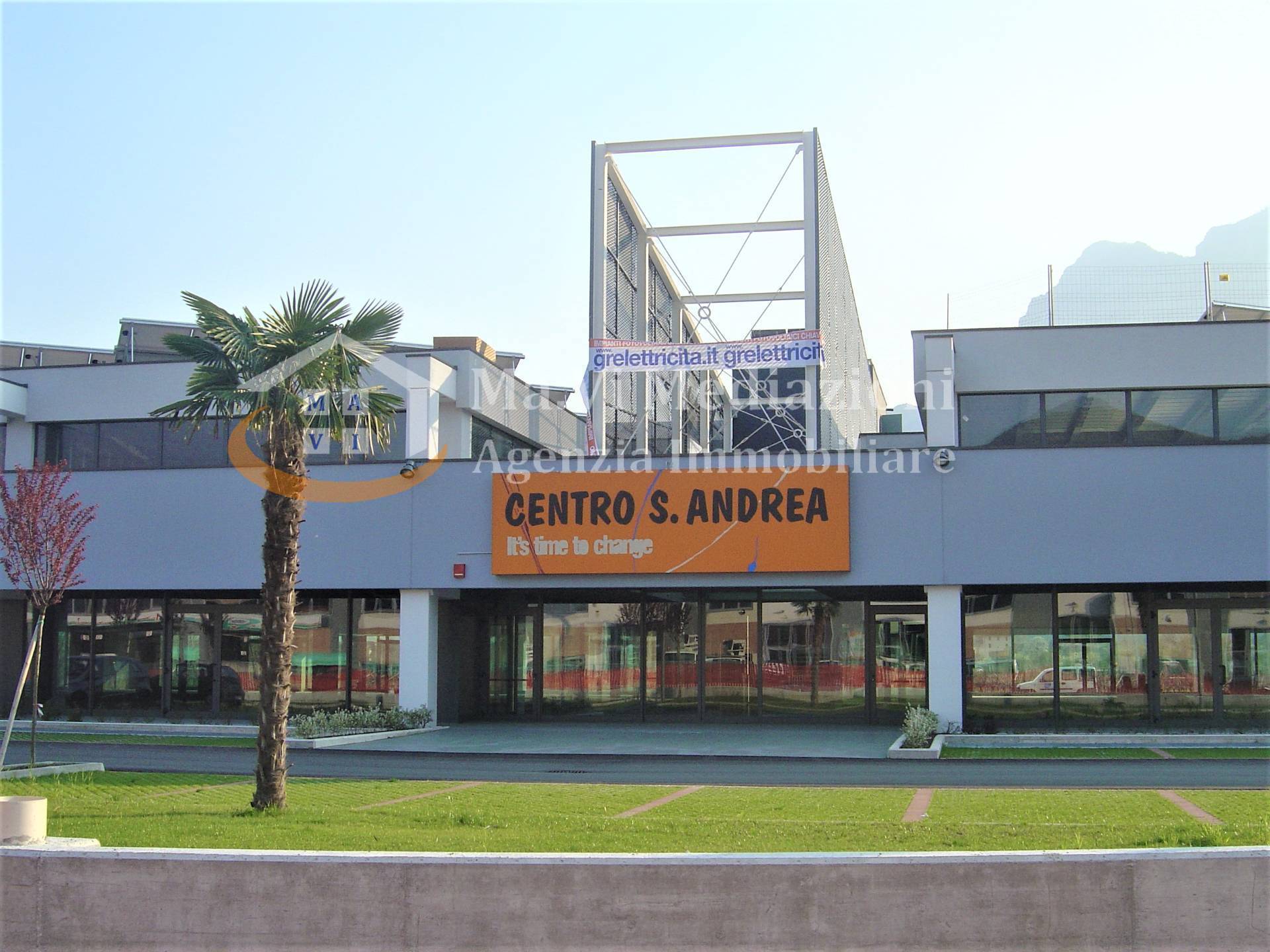 Locale commerciale in vendita a Arco