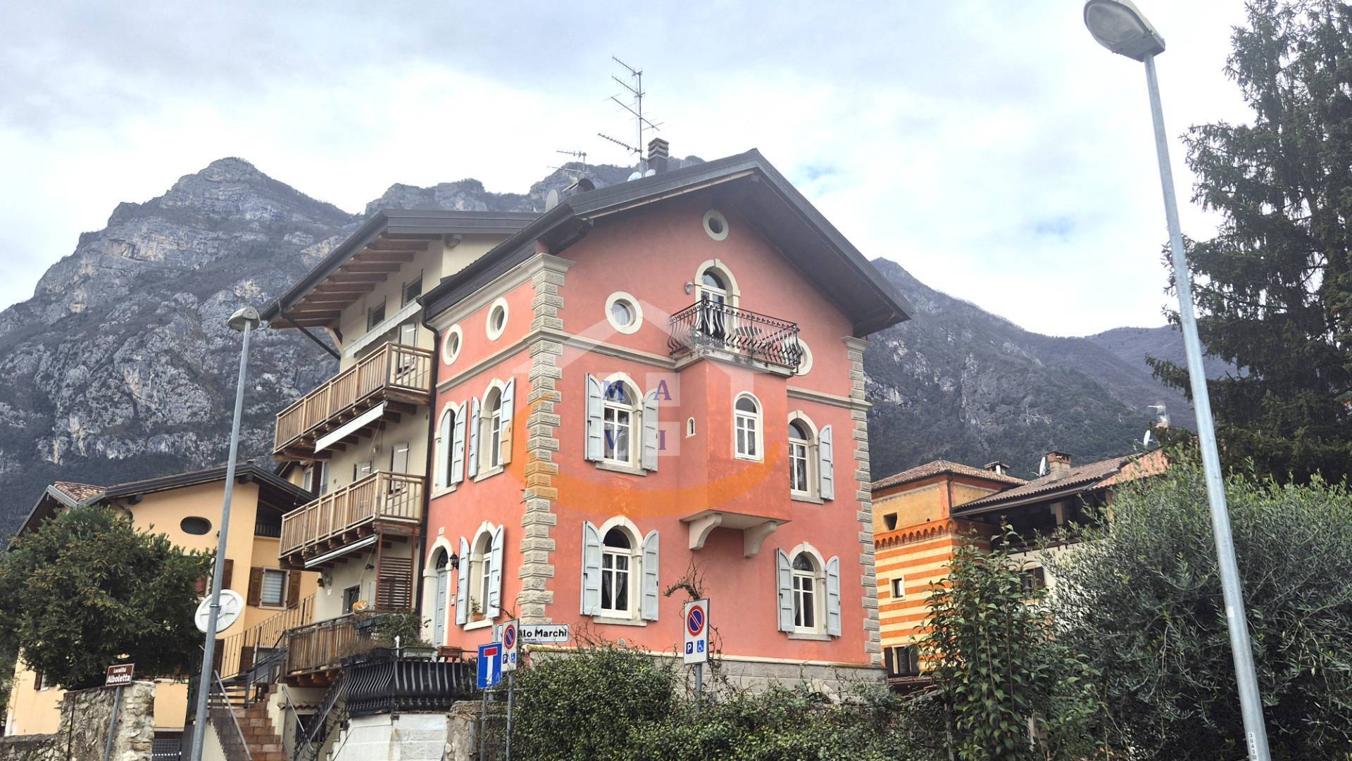 Casa singola in vendita a Riva del Garda, Riva