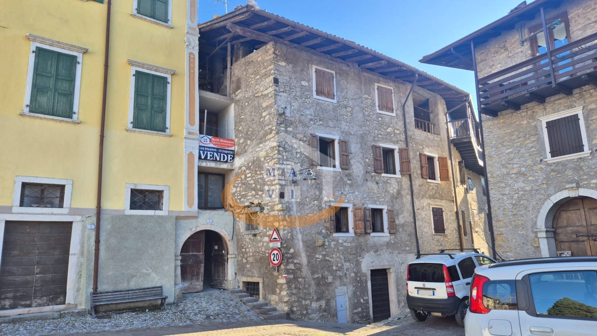 Porzione di casa in vendita a Tenno, Tenno