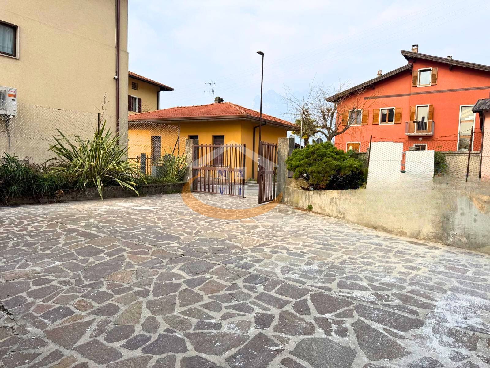 Quadrilocale in vendita a Nago-Torbole, Nago