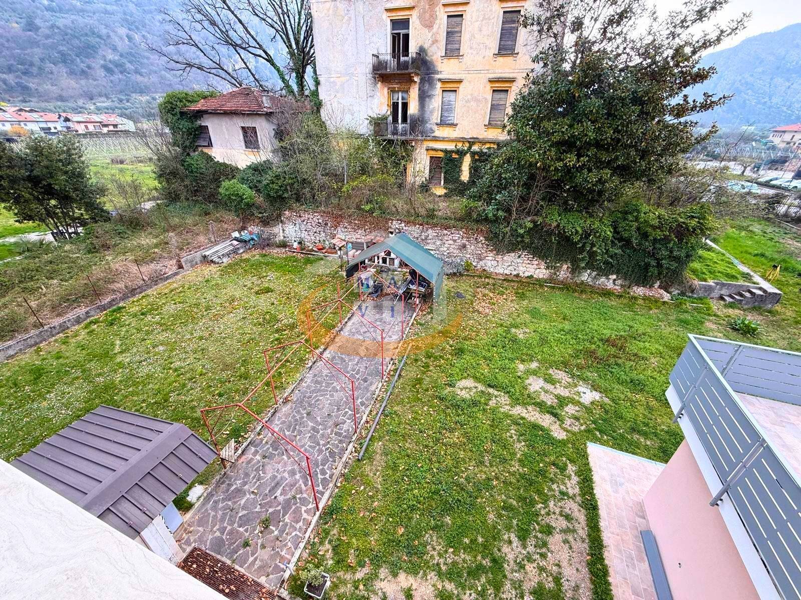 Quadrilocale in vendita a Nago-Torbole, Nago