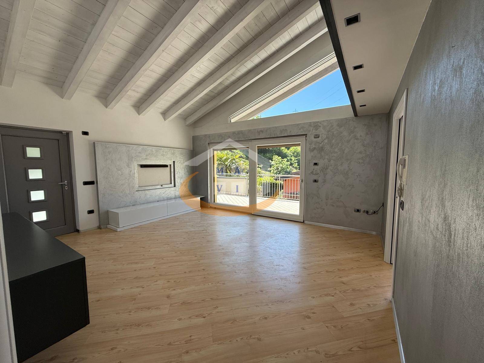 Attico in vendita a Nago-Torbole, Nago