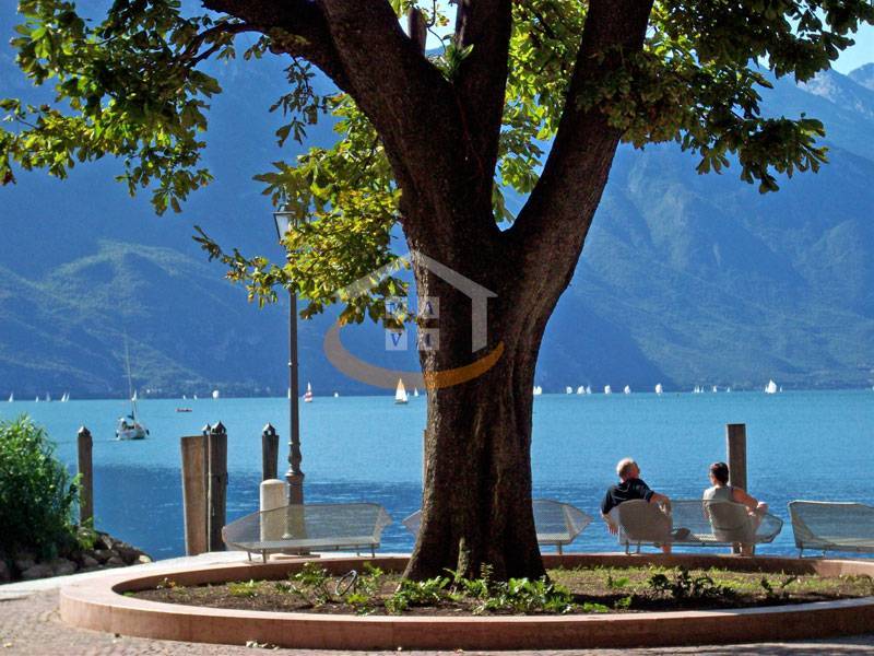 Quadrilocale in vendita a Riva del Garda, Riva