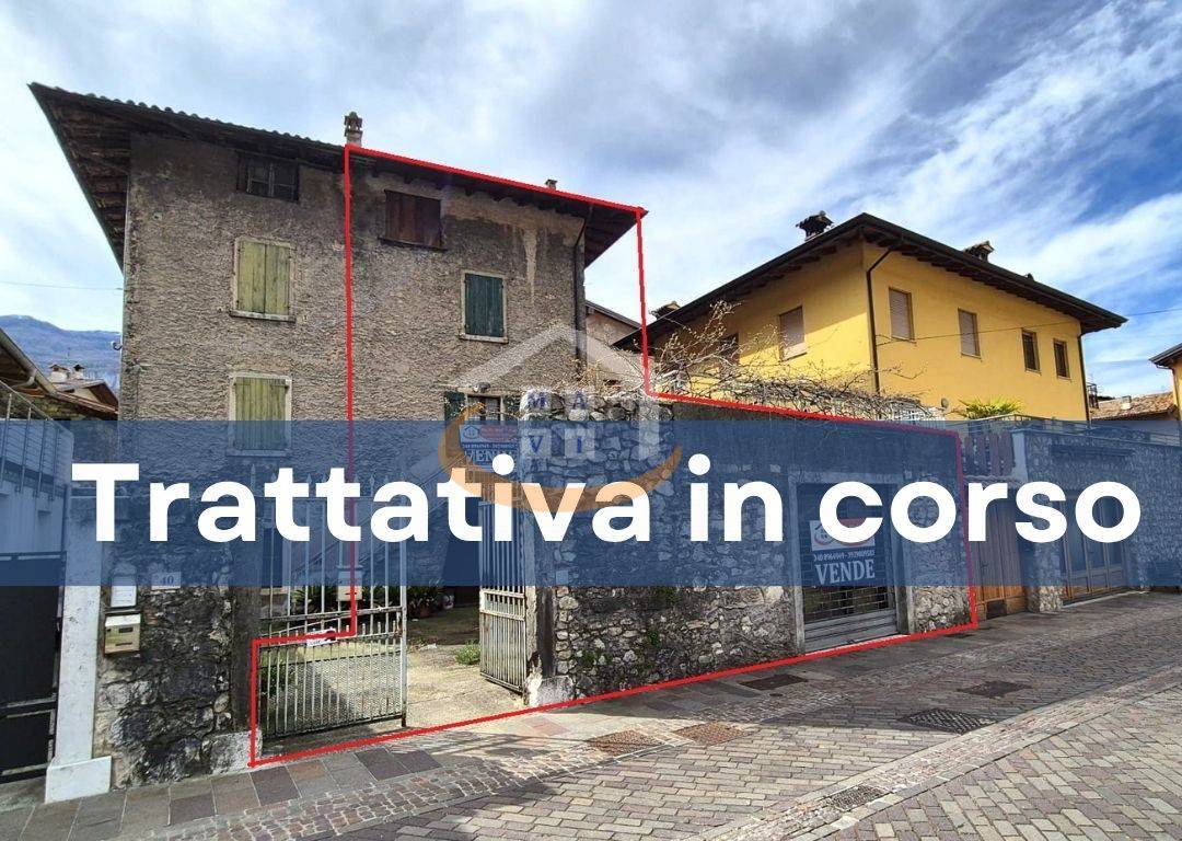 Porzione di casa in vendita a Nago-Torbole, Nago
