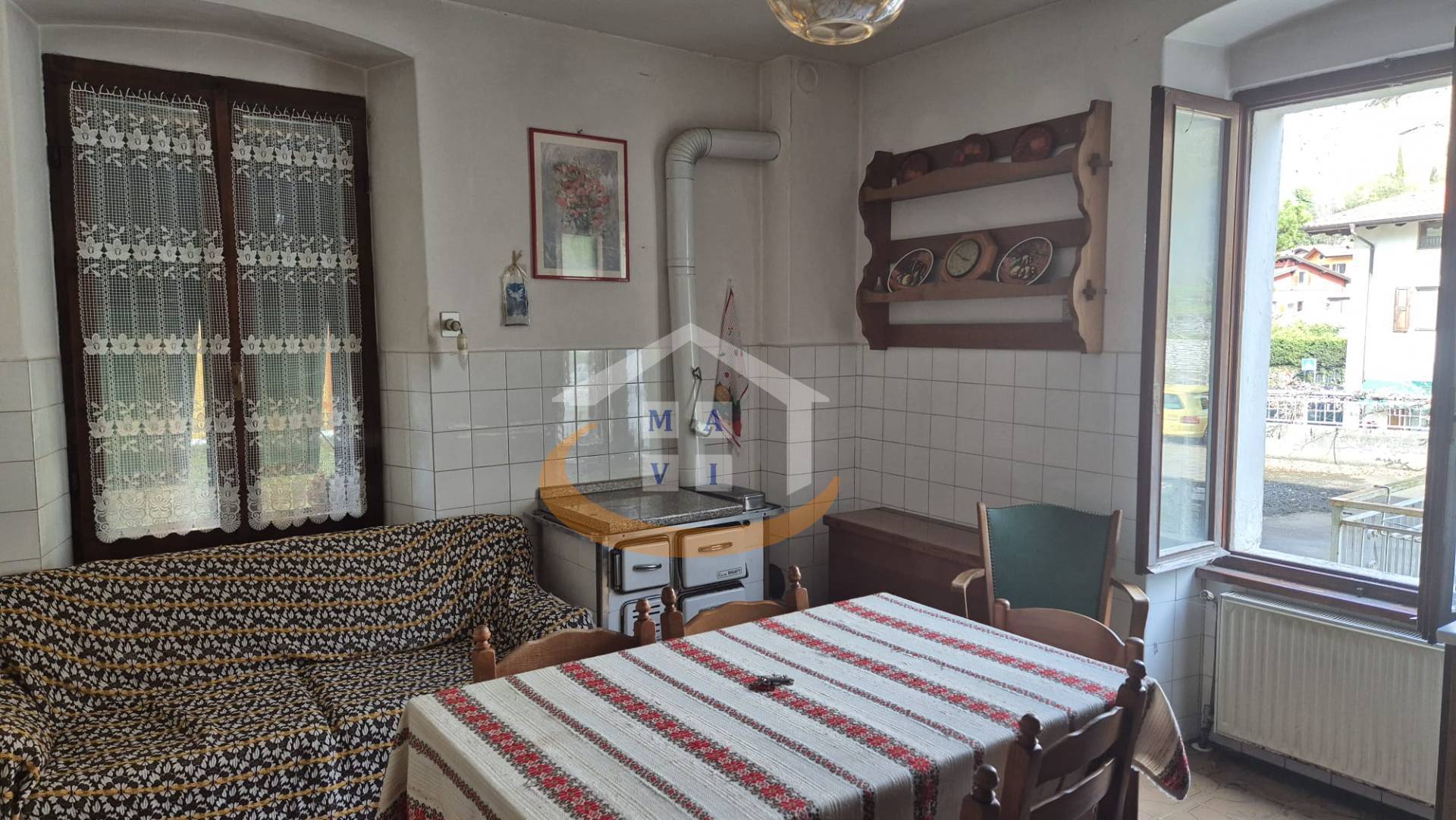 Porzione di casa in vendita a Nago-Torbole, Nago