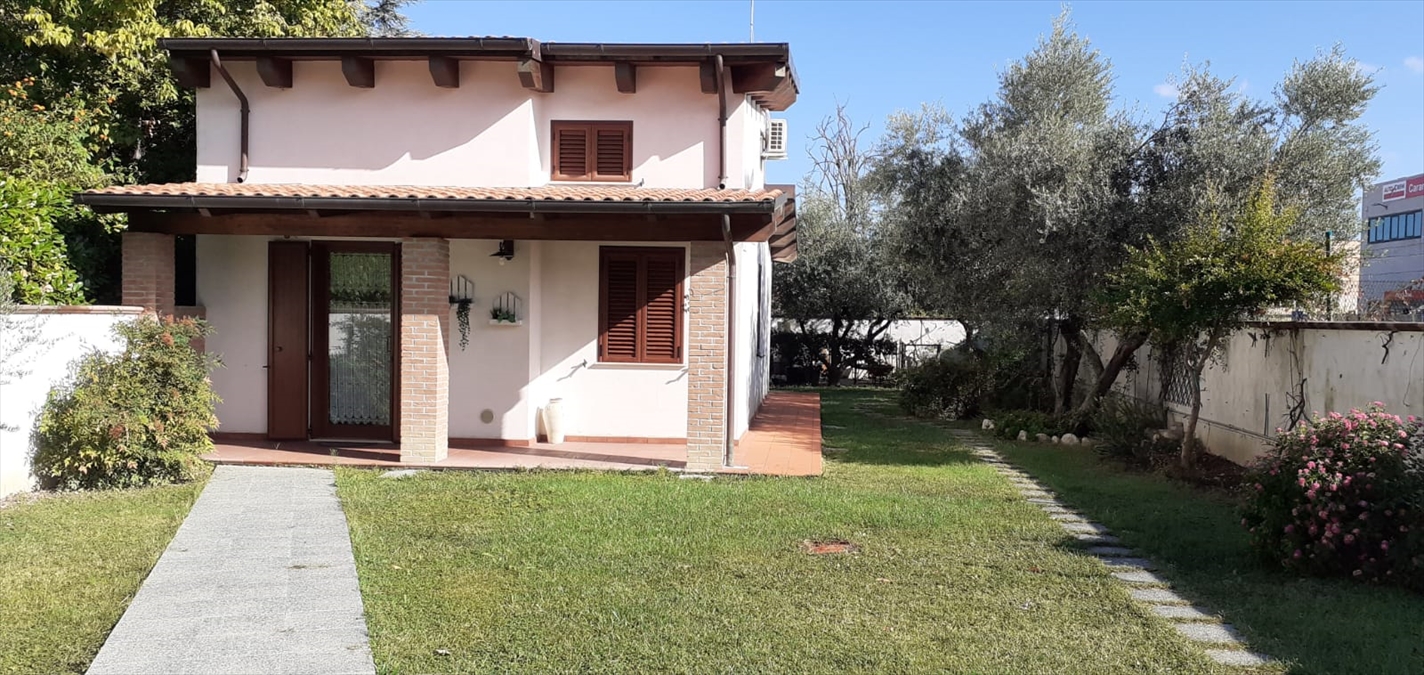 Quadrilocale con giardino in via marvin gelber, Chieti