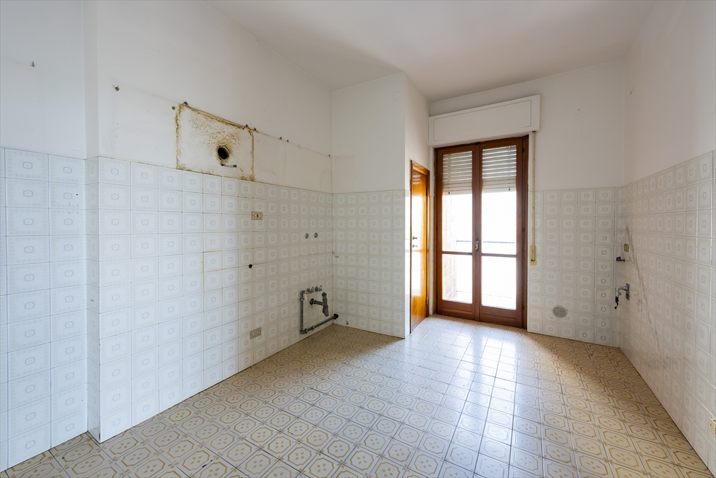 Trilocale in vendita in via salomone, Chieti