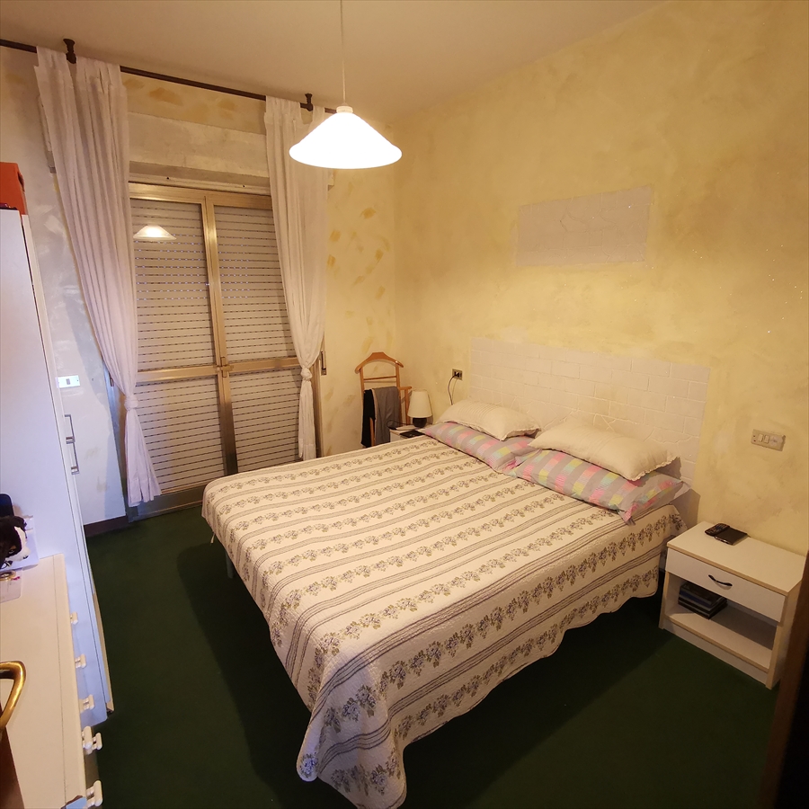 Trilocale in affitto in via federico salomone, Chieti