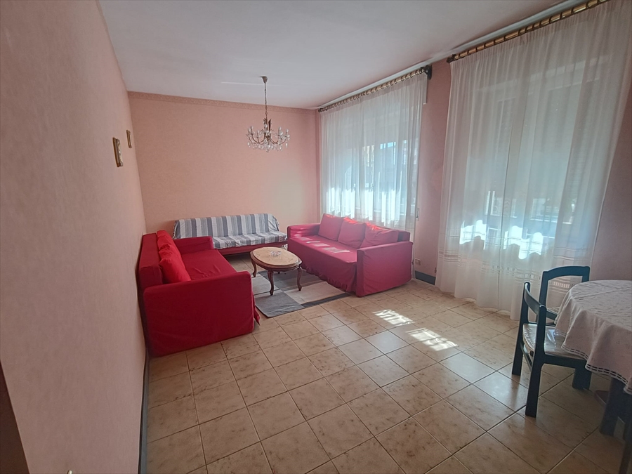 Trilocale in affitto in via federico salomone, Chieti