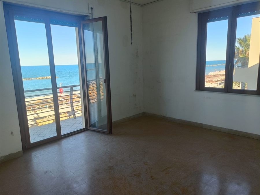 Trilocale in affitto in viale nettuno, Francavilla al Mare