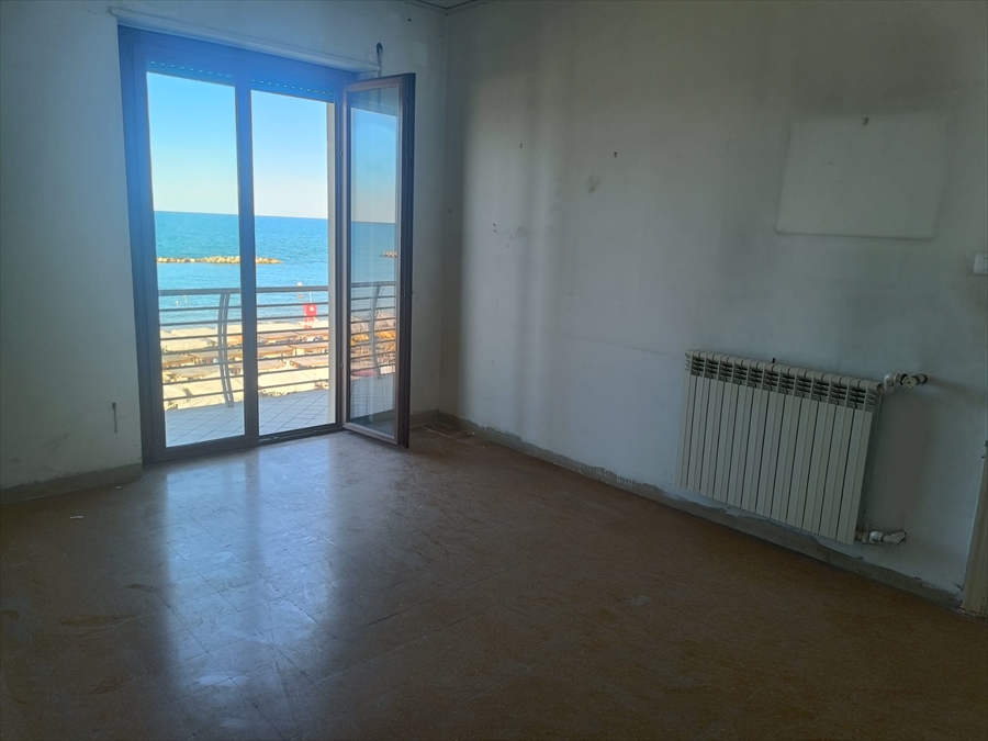 Trilocale in affitto in viale nettuno, Francavilla al Mare