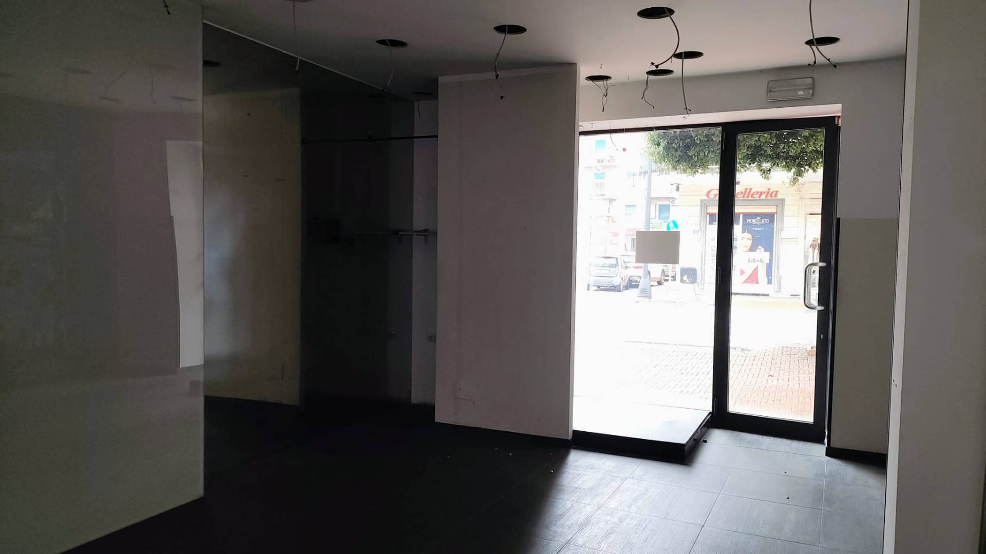 Locale commerciale in affitto a Colleferro, C.SO FILIPPO TURATI