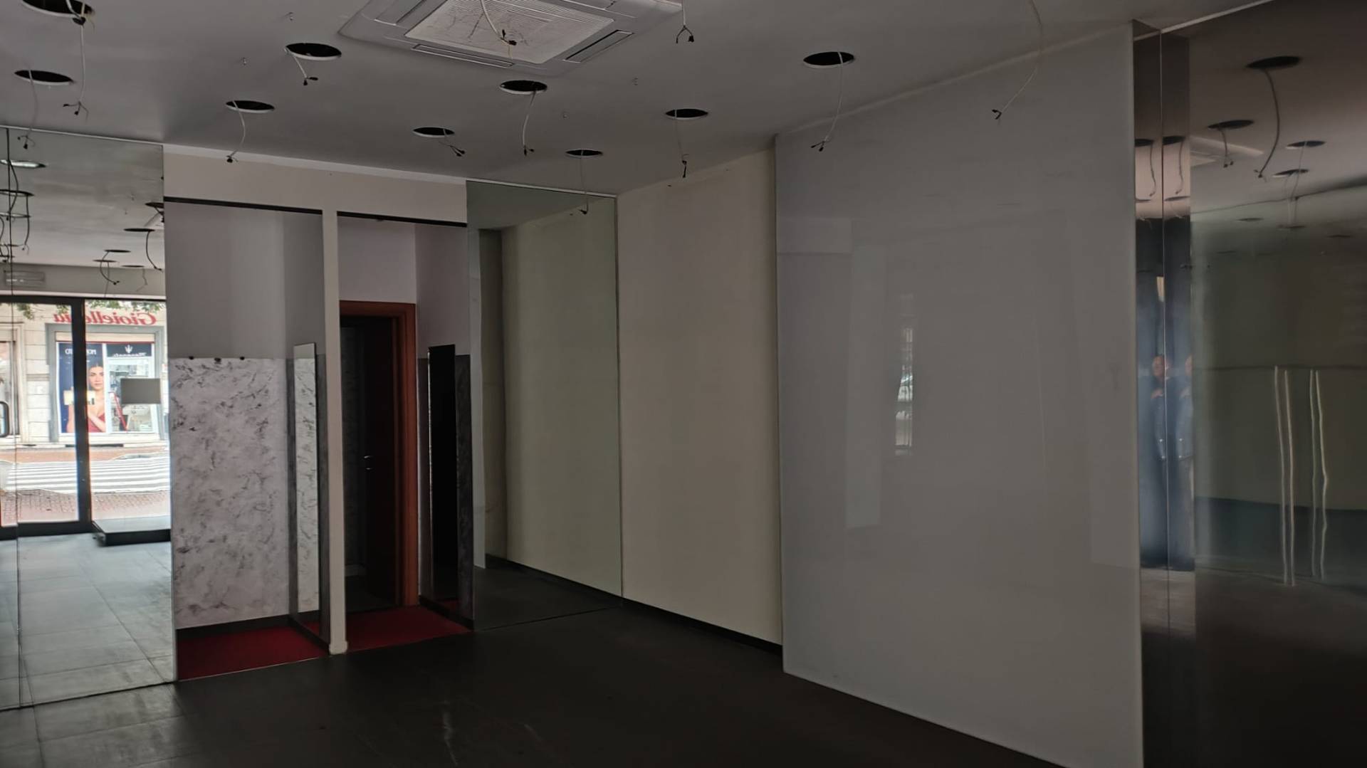 Locale commerciale in affitto a Colleferro, C.SO FILIPPO TURATI