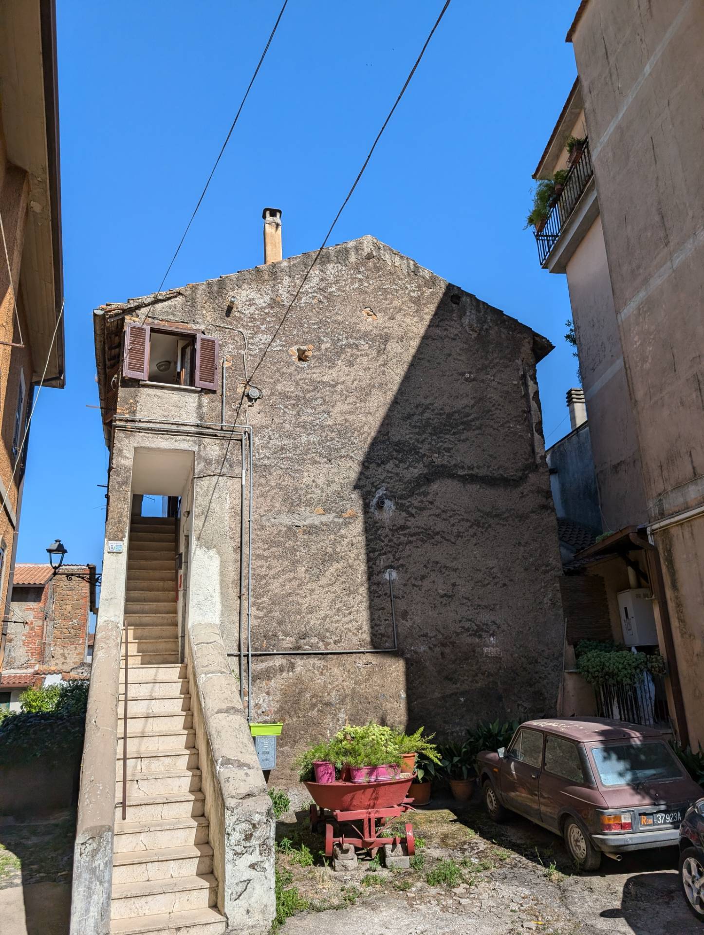 APPARTAMENTO 1 in vendita a Valmontone