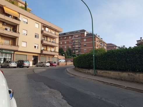 Box o garage in vendita a Colleferro, VIA FONTANA DELL'OSTE