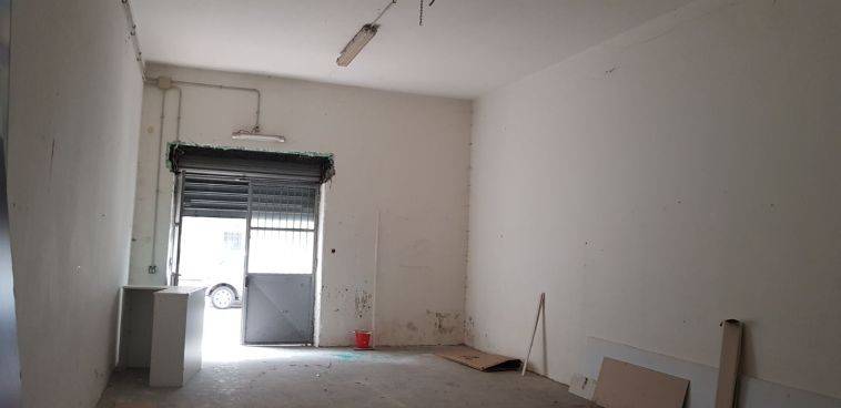 Locale commerciale in vendita a Colleferro, VIA E. FERRI