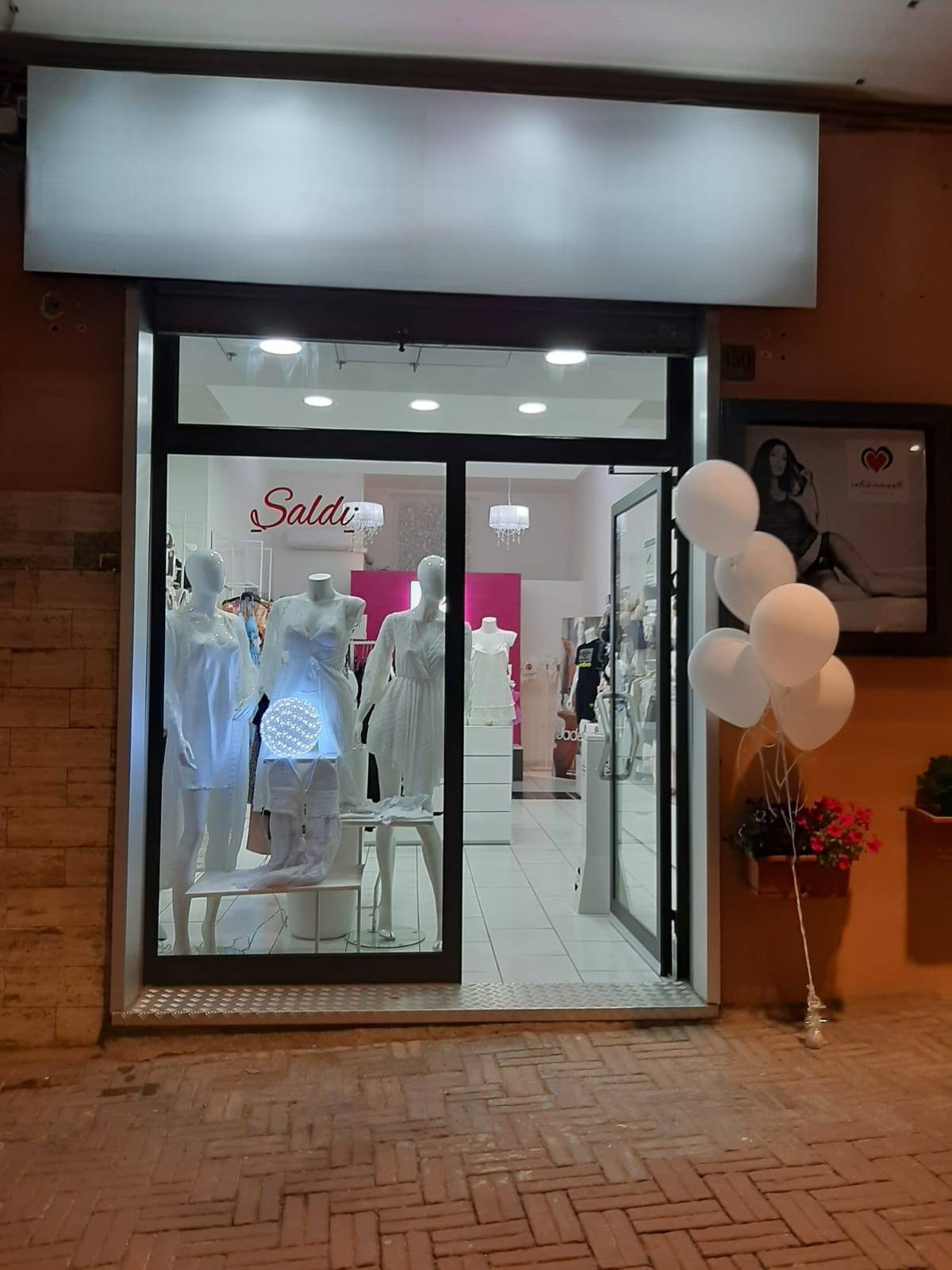 LOCALE COMMERCIALE in vendita a Colleferro, C.SO FILIPPO TURATI