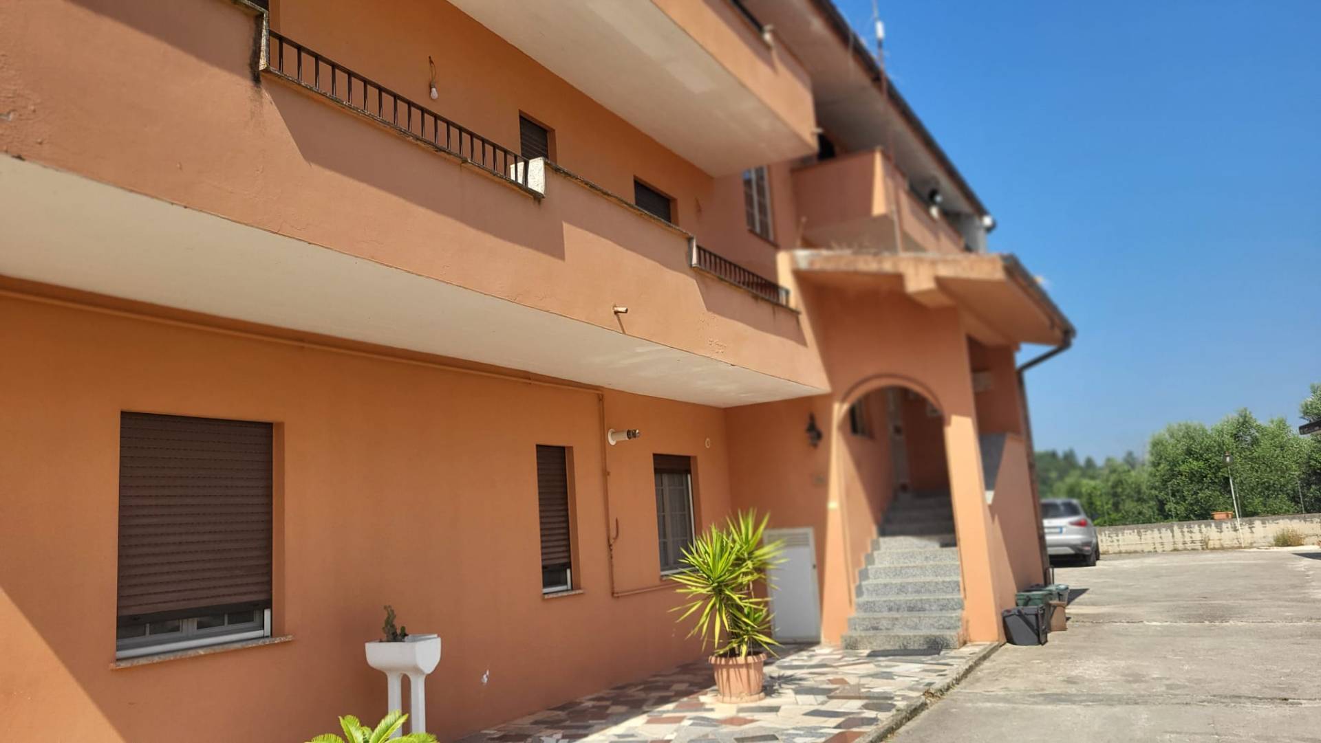 APPARTAMENTO 1 in vendita a Colleferro, VIA DEI PIOPPI