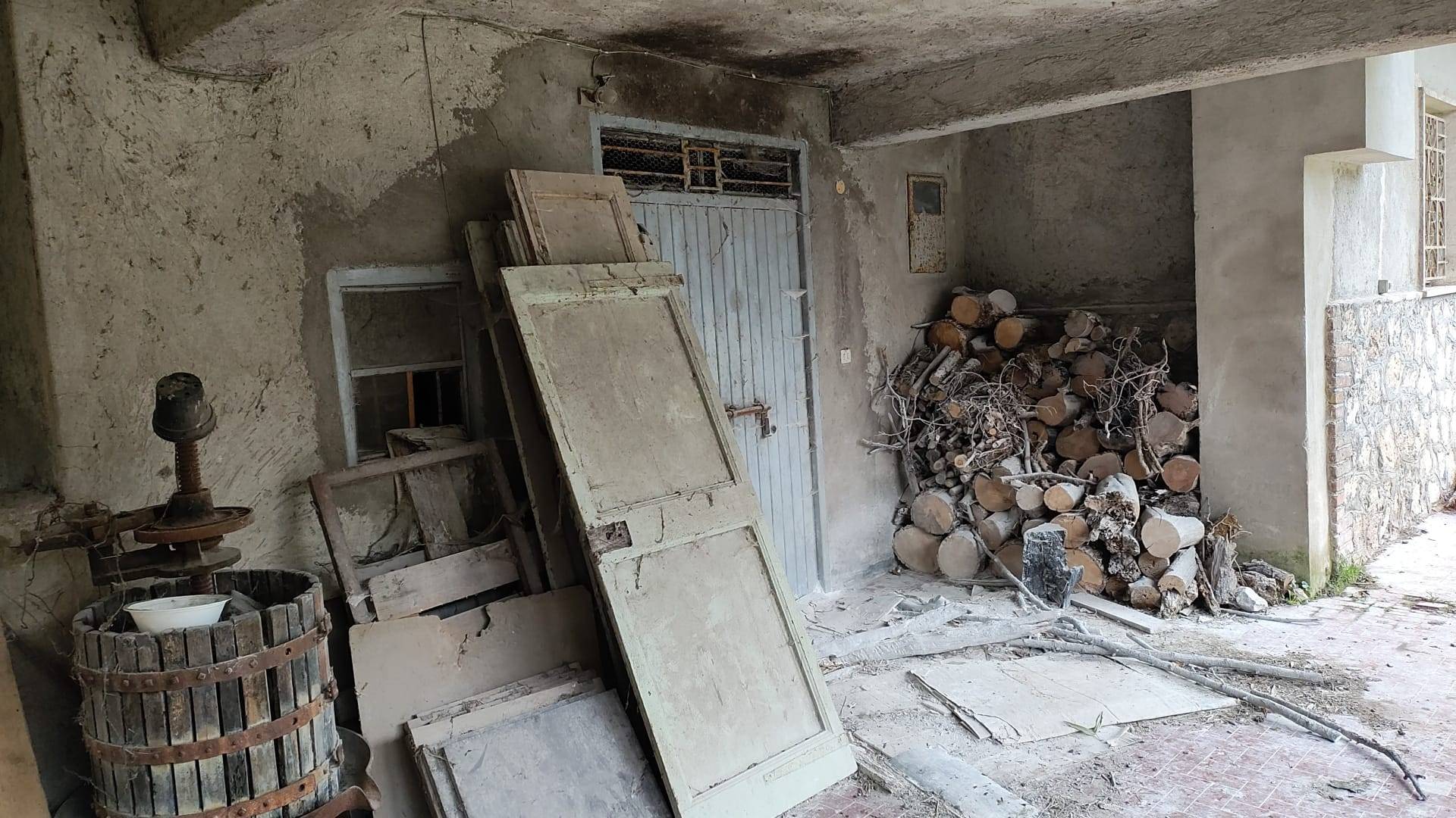 SOLUZIONE INDIPENDENTE in vendita a Segni, VIA CARPINETANA OVEST