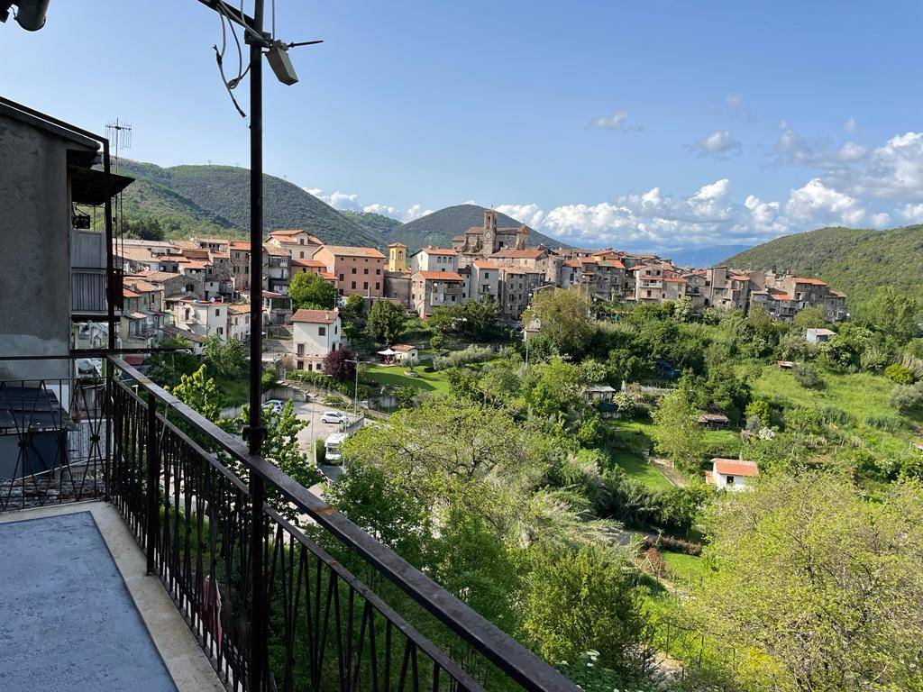 APPARTAMENTO 1 in vendita a Montelanico