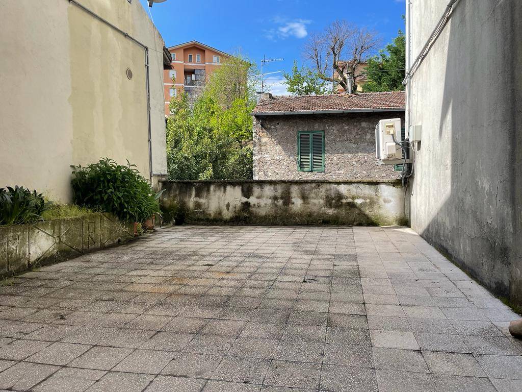 APPARTAMENTO 1 in vendita a Montelanico