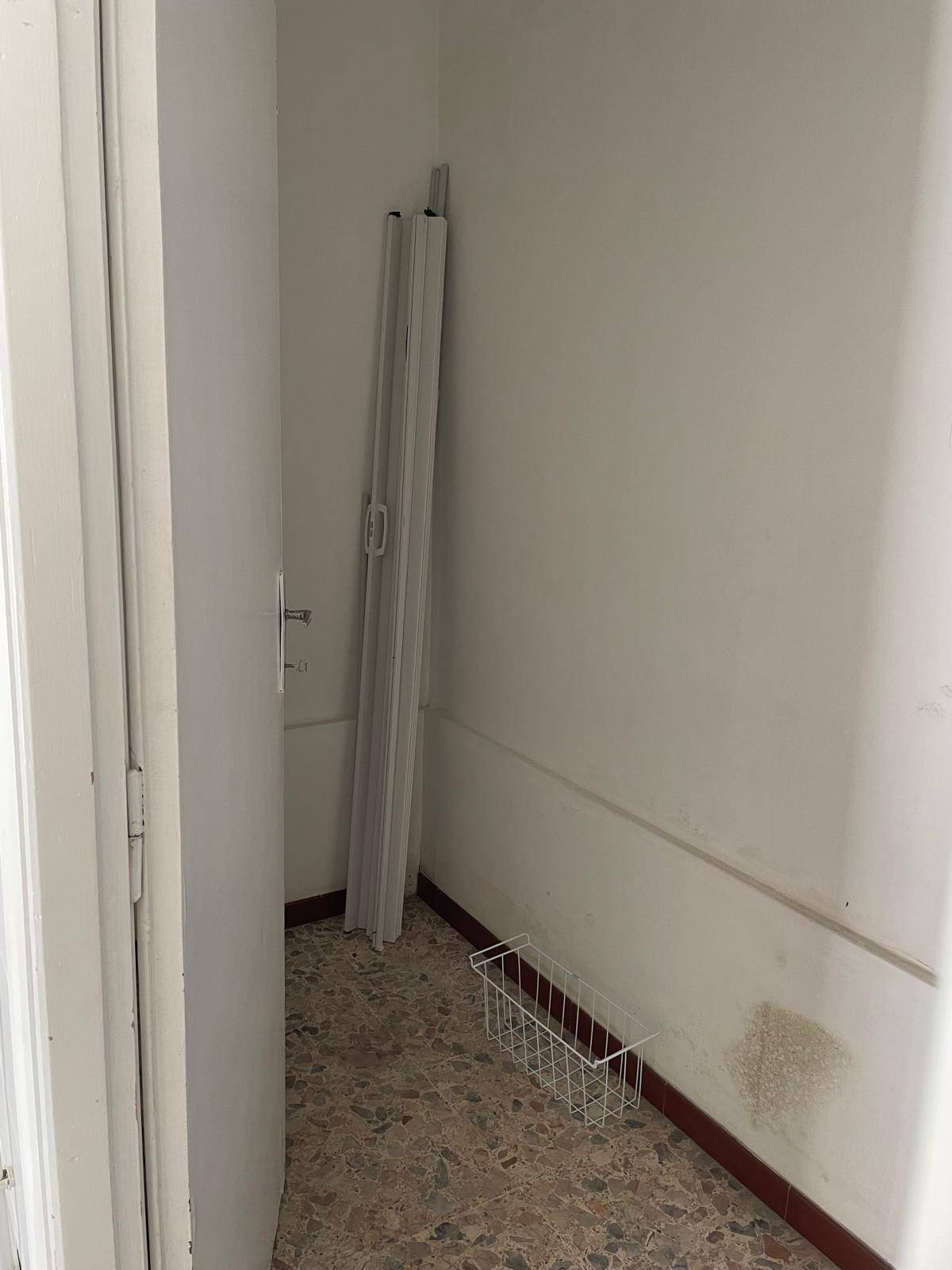 Locale commerciale in affitto a Colleferro, VIA CONSOLARE LATINA