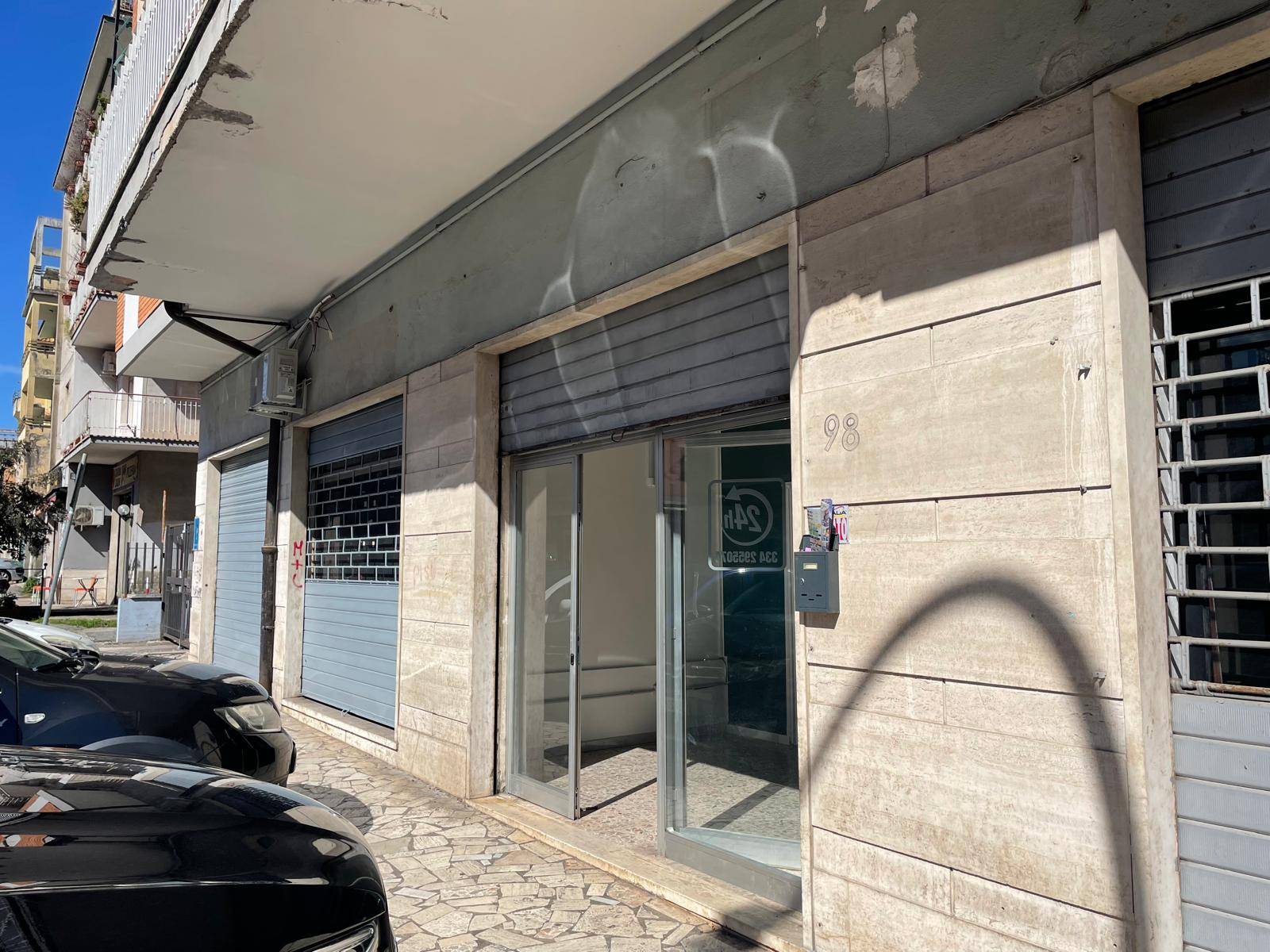 Locale commerciale in affitto a Colleferro, VIA CONSOLARE LATINA