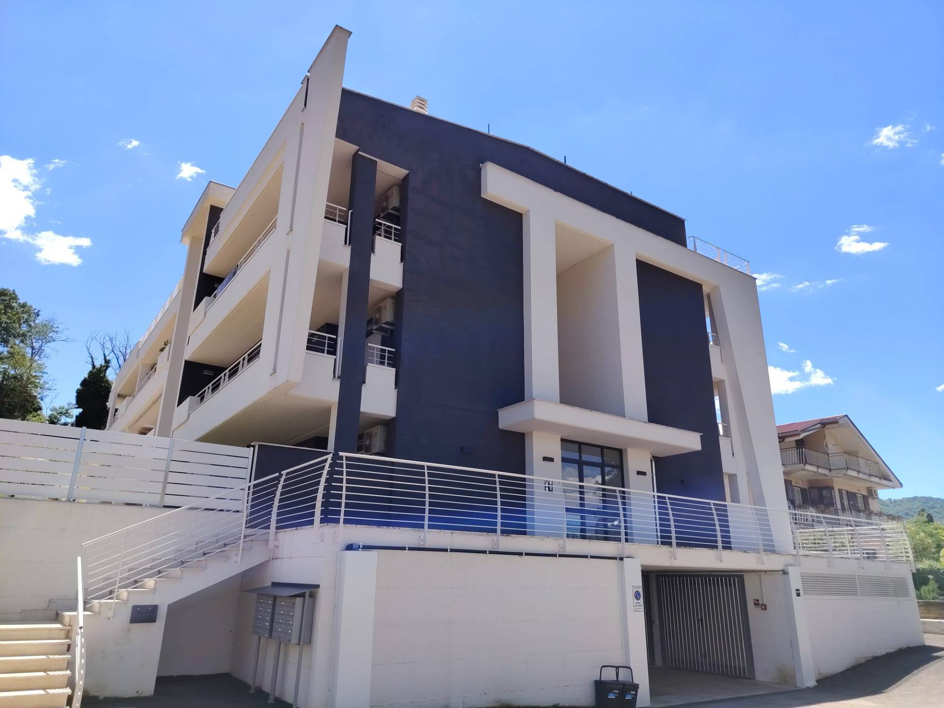 APPARTAMENTO 1 in vendita a Colleferro, VIA LATINA