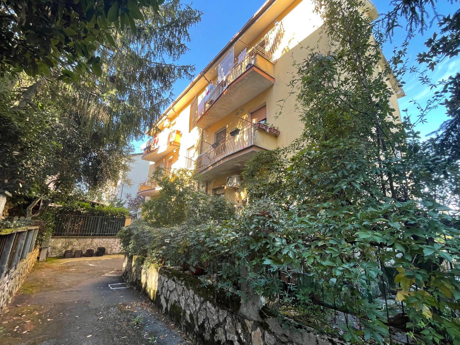 APPARTAMENTO 1 in vendita a Colleferro, VIA SANTA BARBARA