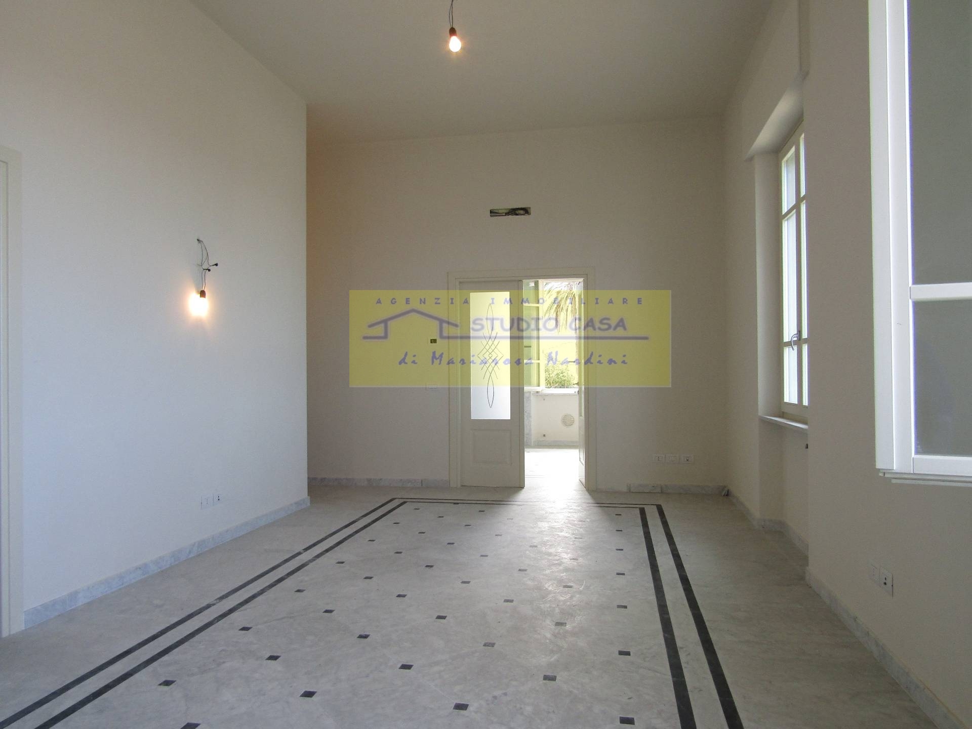 VILLA + PISCINA in vendita a Forte dei Marmi, Vittoria Apuana