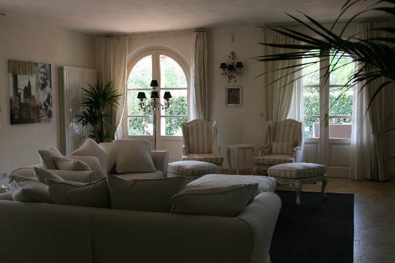 VILLA + PISCINA in vendita a Forte dei Marmi, Vittoria Apuana