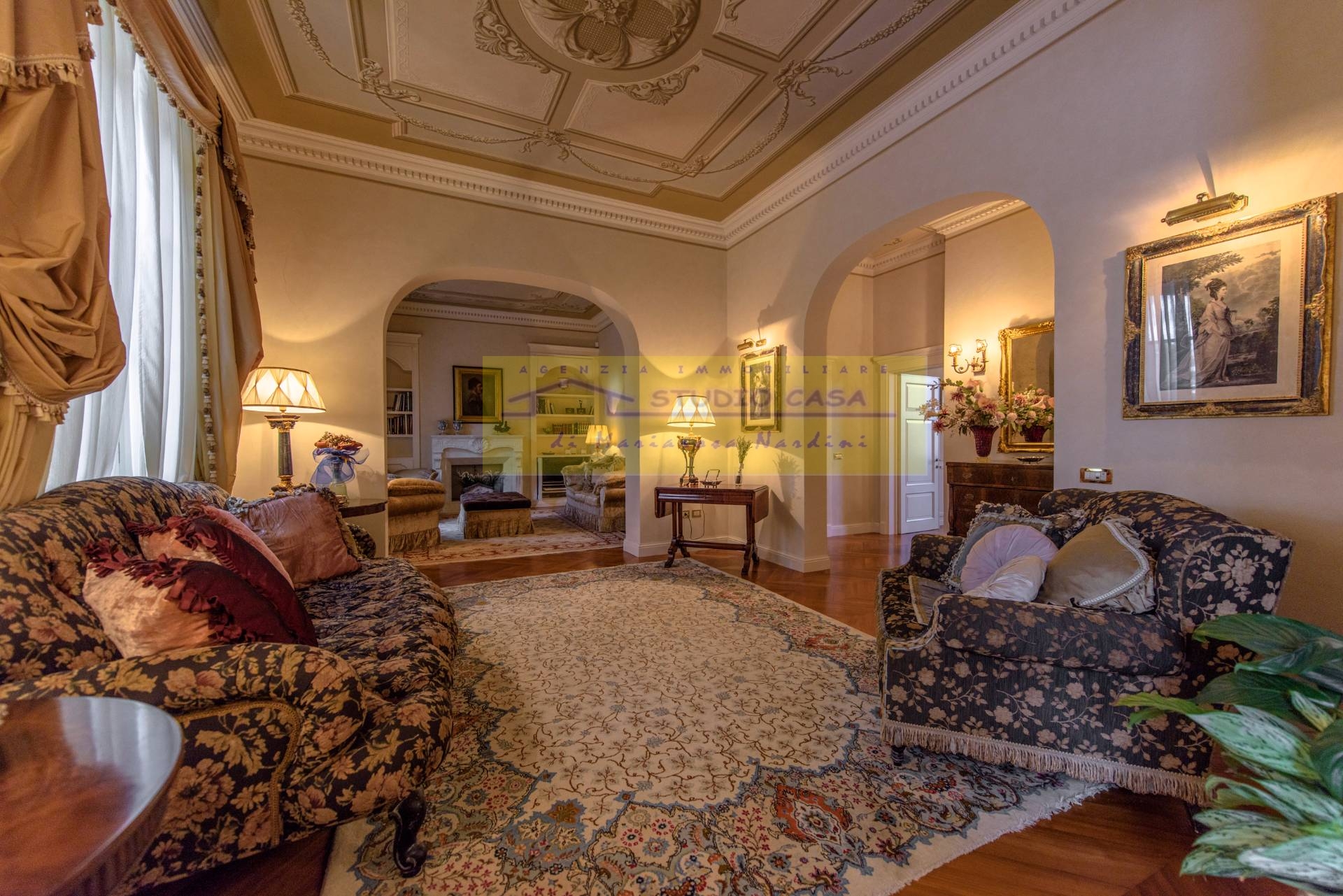 VILLA + PISCINA in vendita a Montespertoli