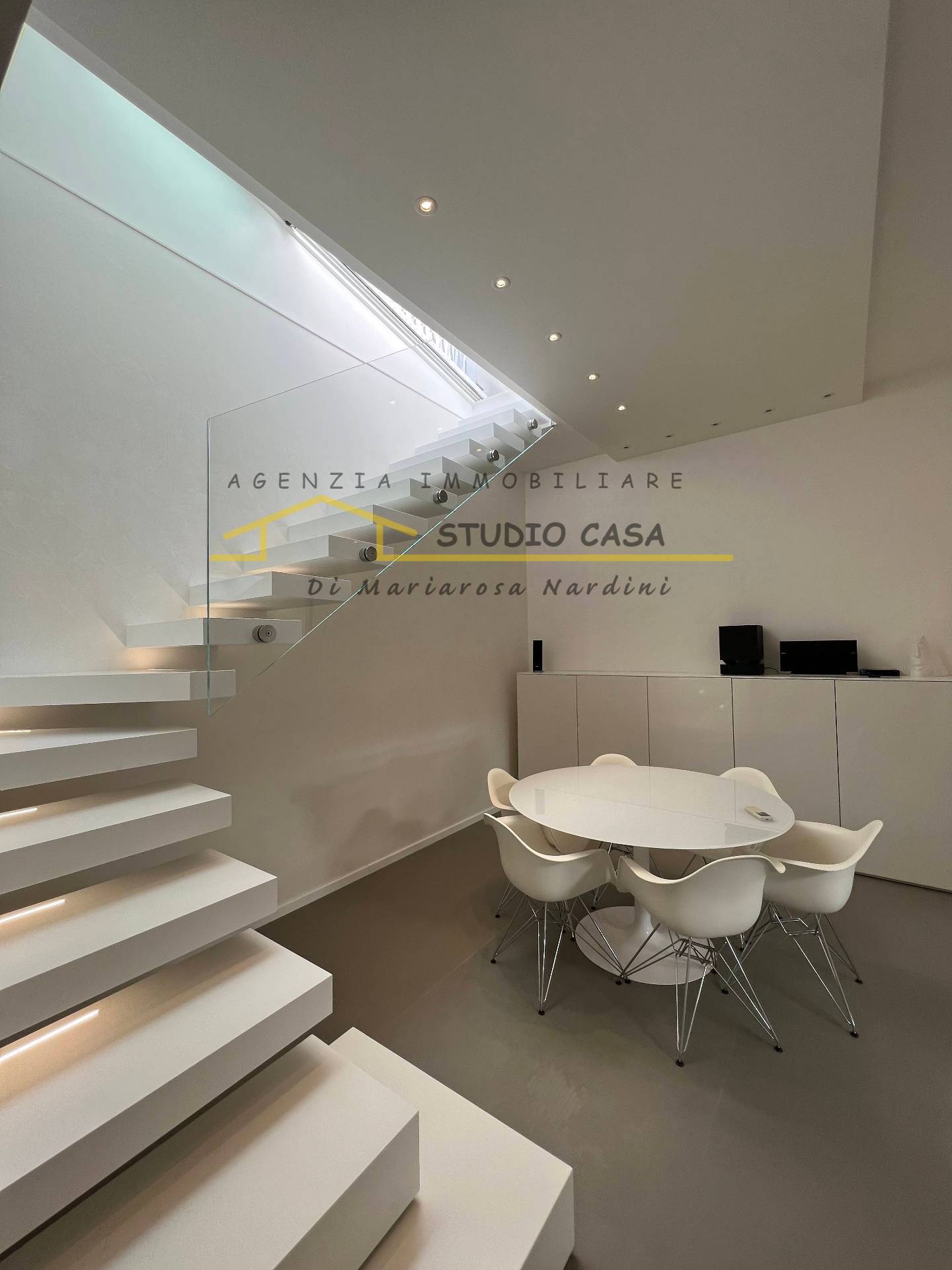 Appartamento con terrazza in vendita a Forte dei Marmi, Centro