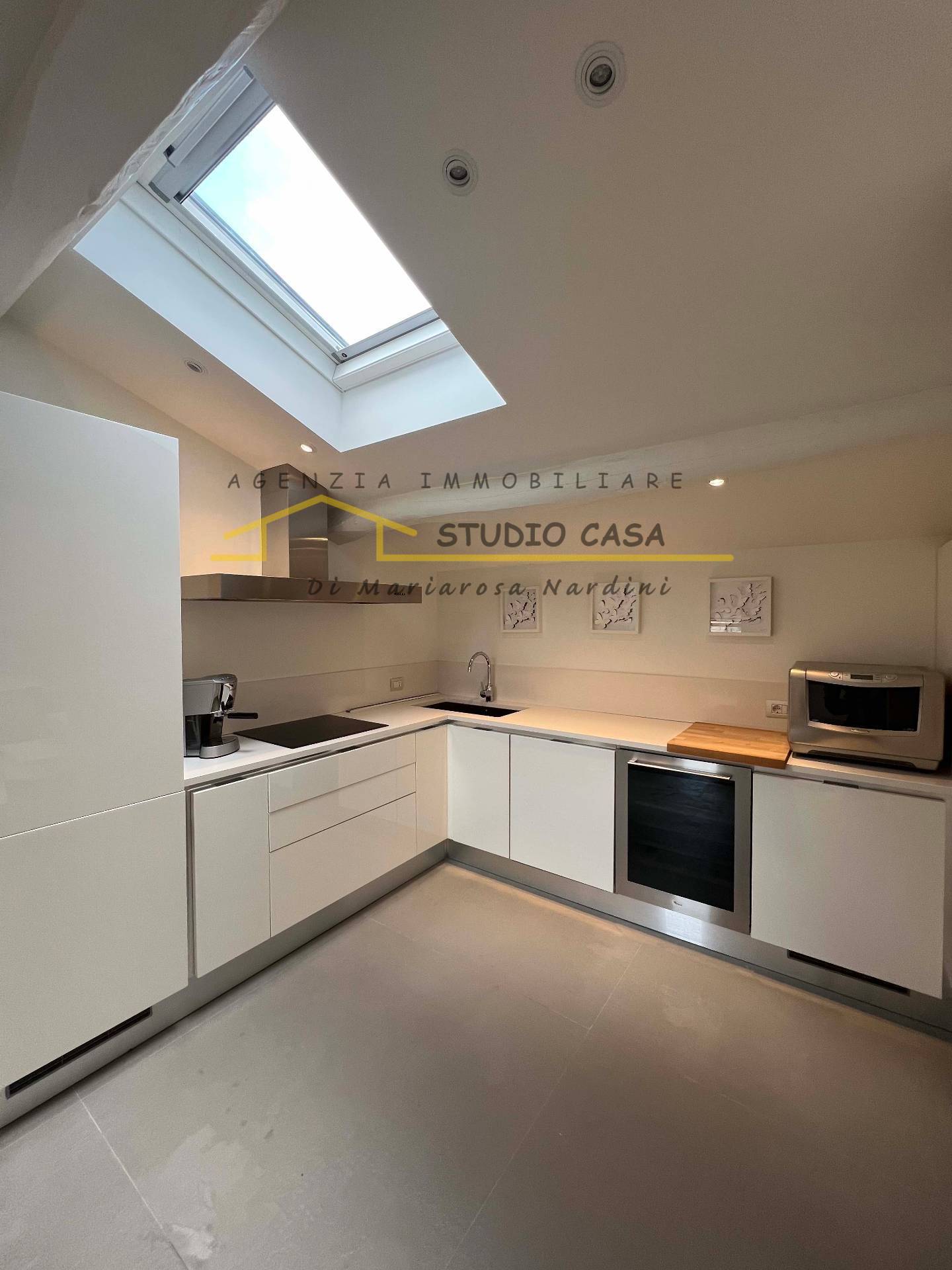 Appartamento con terrazza in vendita a Forte dei Marmi, Centro