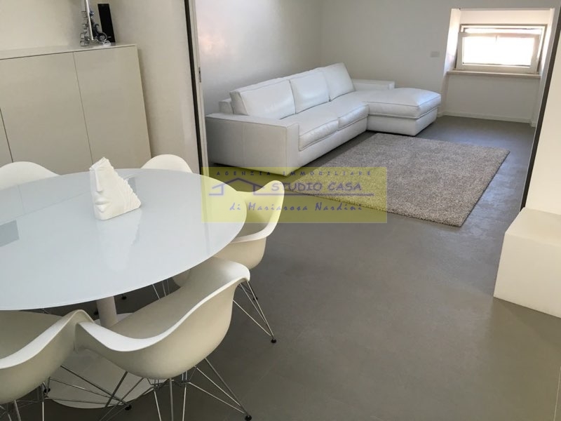 Appartamento con terrazza in vendita a Forte dei Marmi, Centro