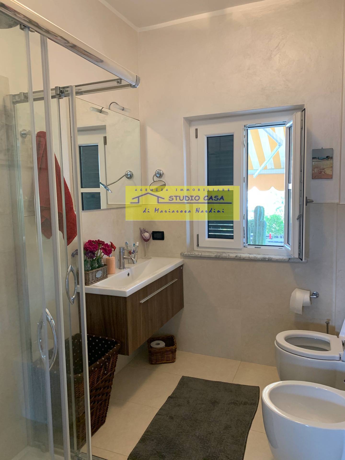 Appartamento con piscina in vendita a Massa, Ronchi