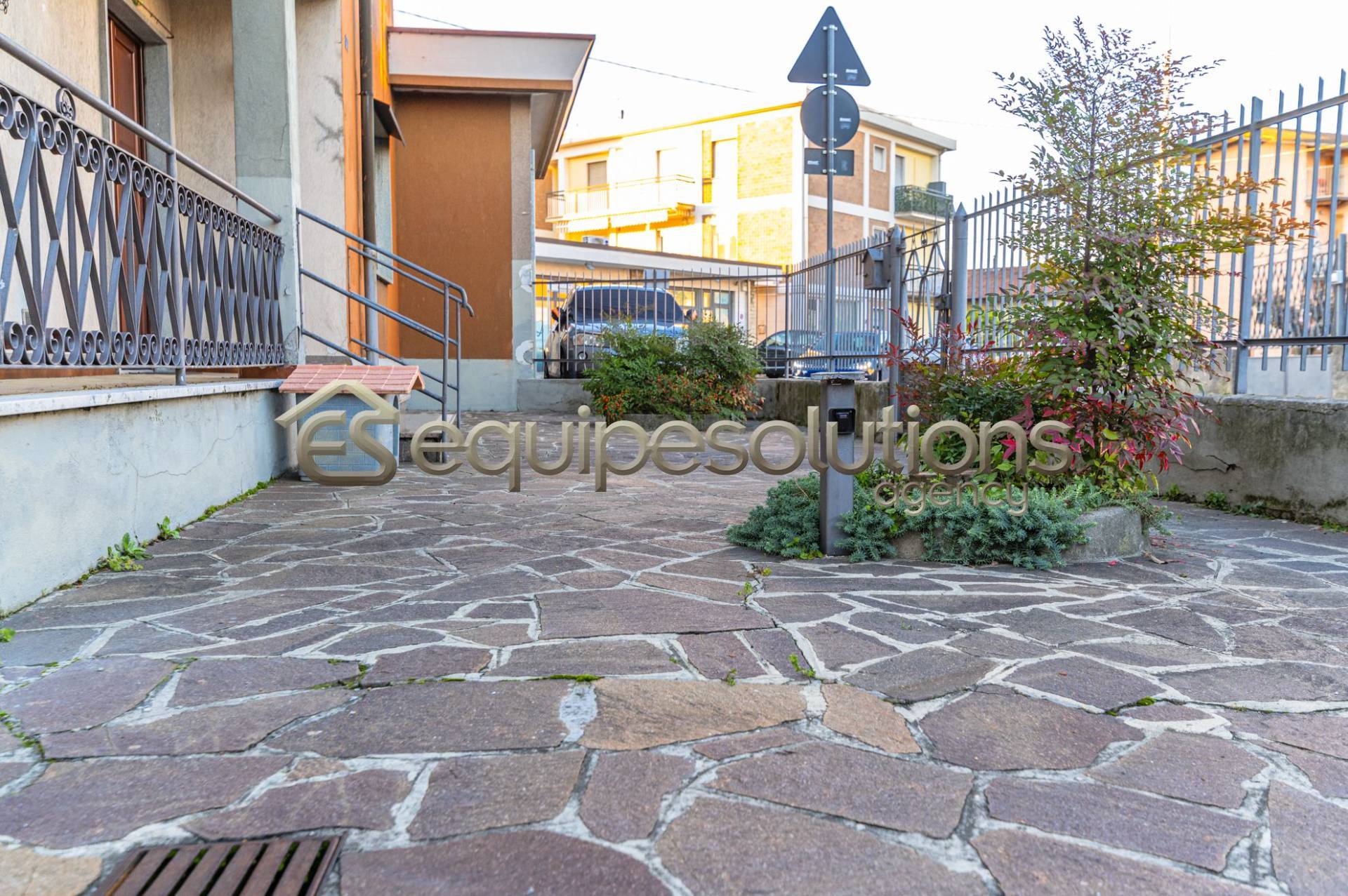 Casa singola in vendita a Curno