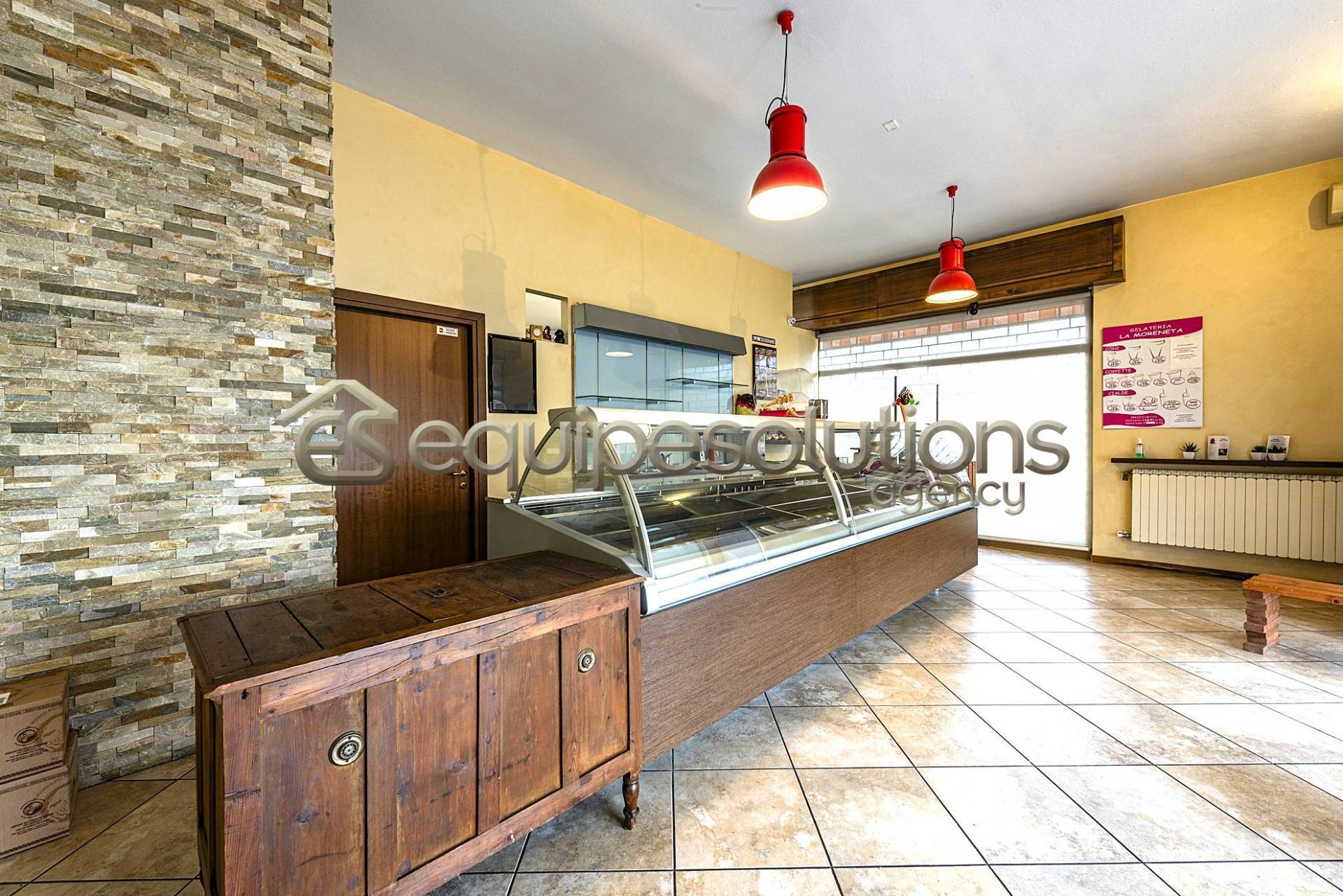 Attivit commerciale in vendita a Ranica