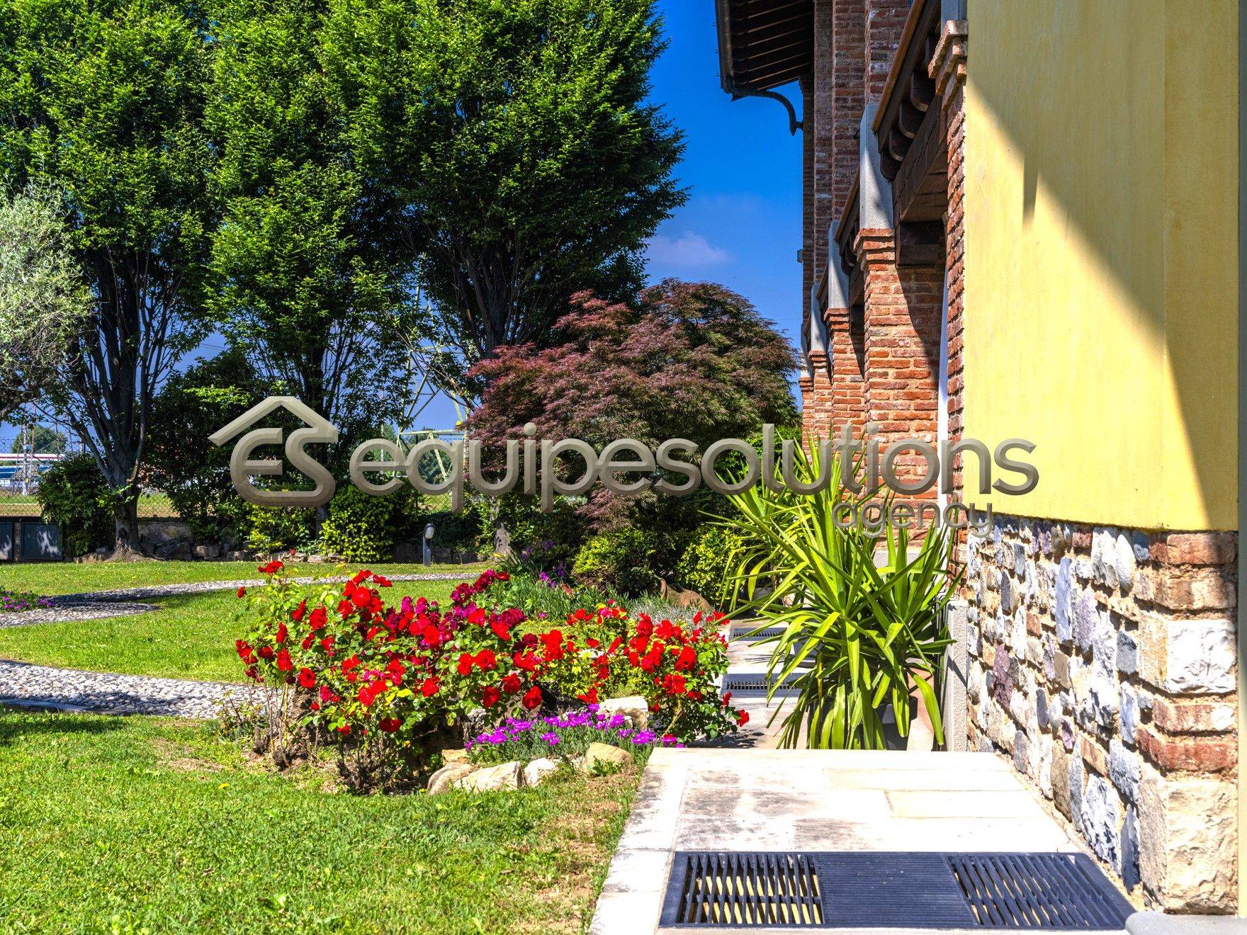 Villa in vendita a Palazzolo sull'Oglio