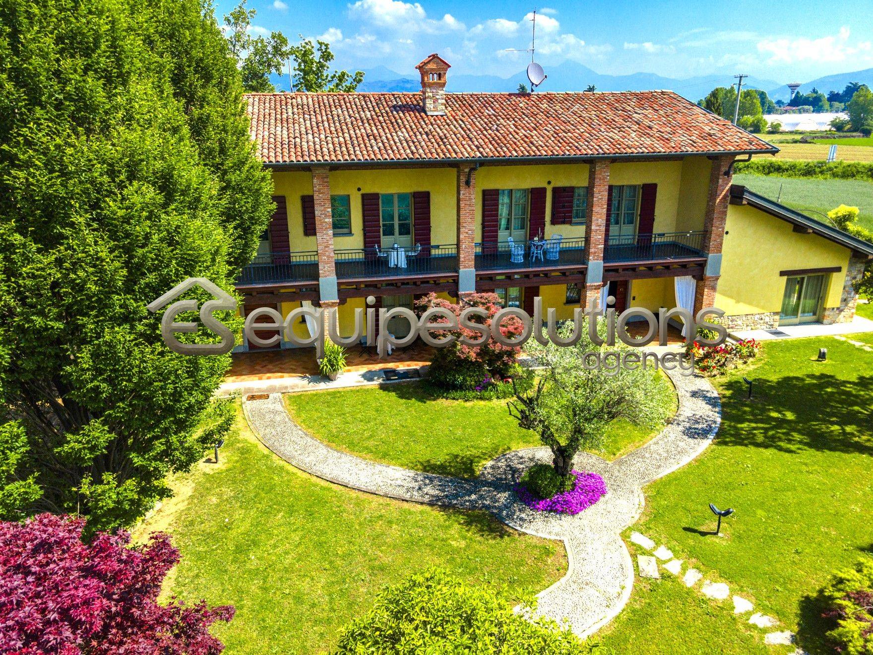 Villa in vendita a Grumello del Monte