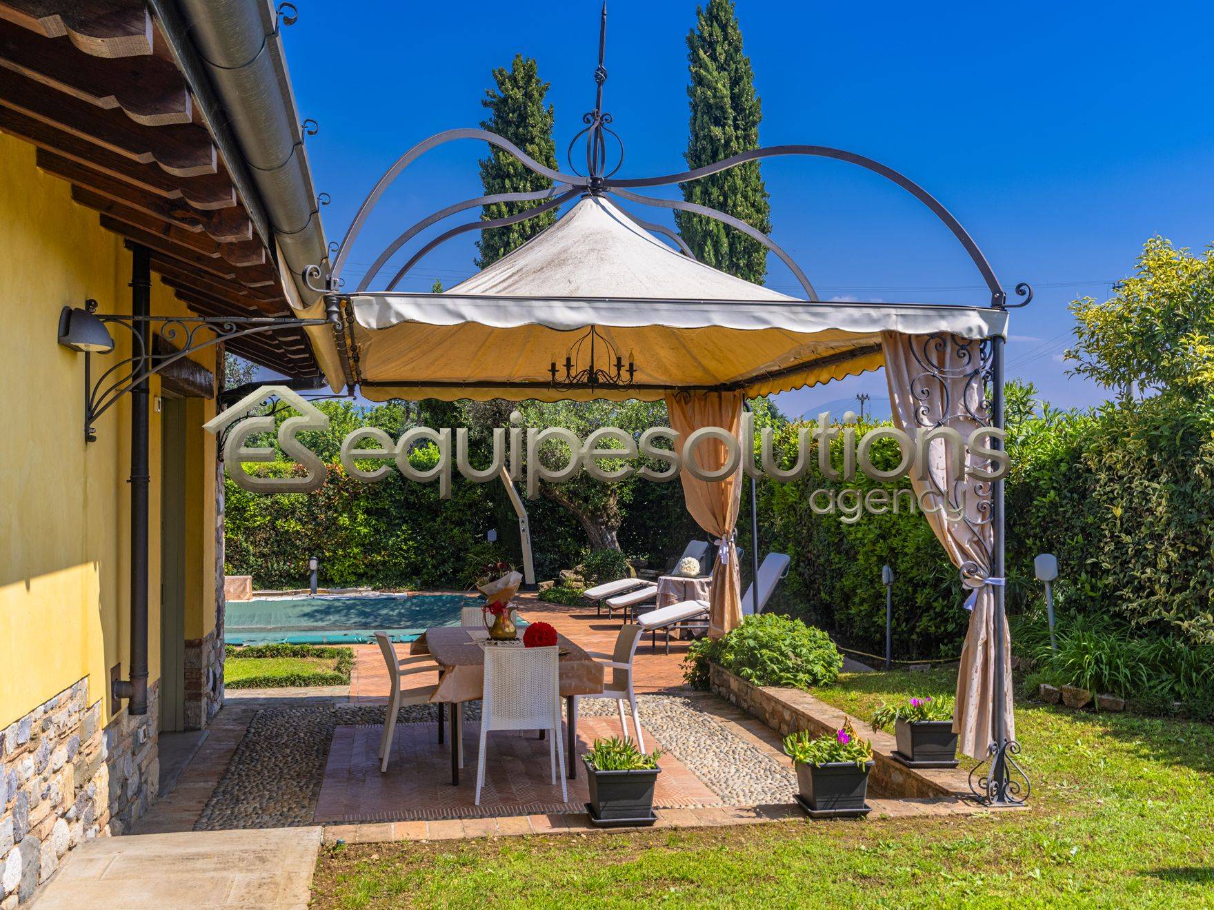 Villa in vendita a Grumello del Monte