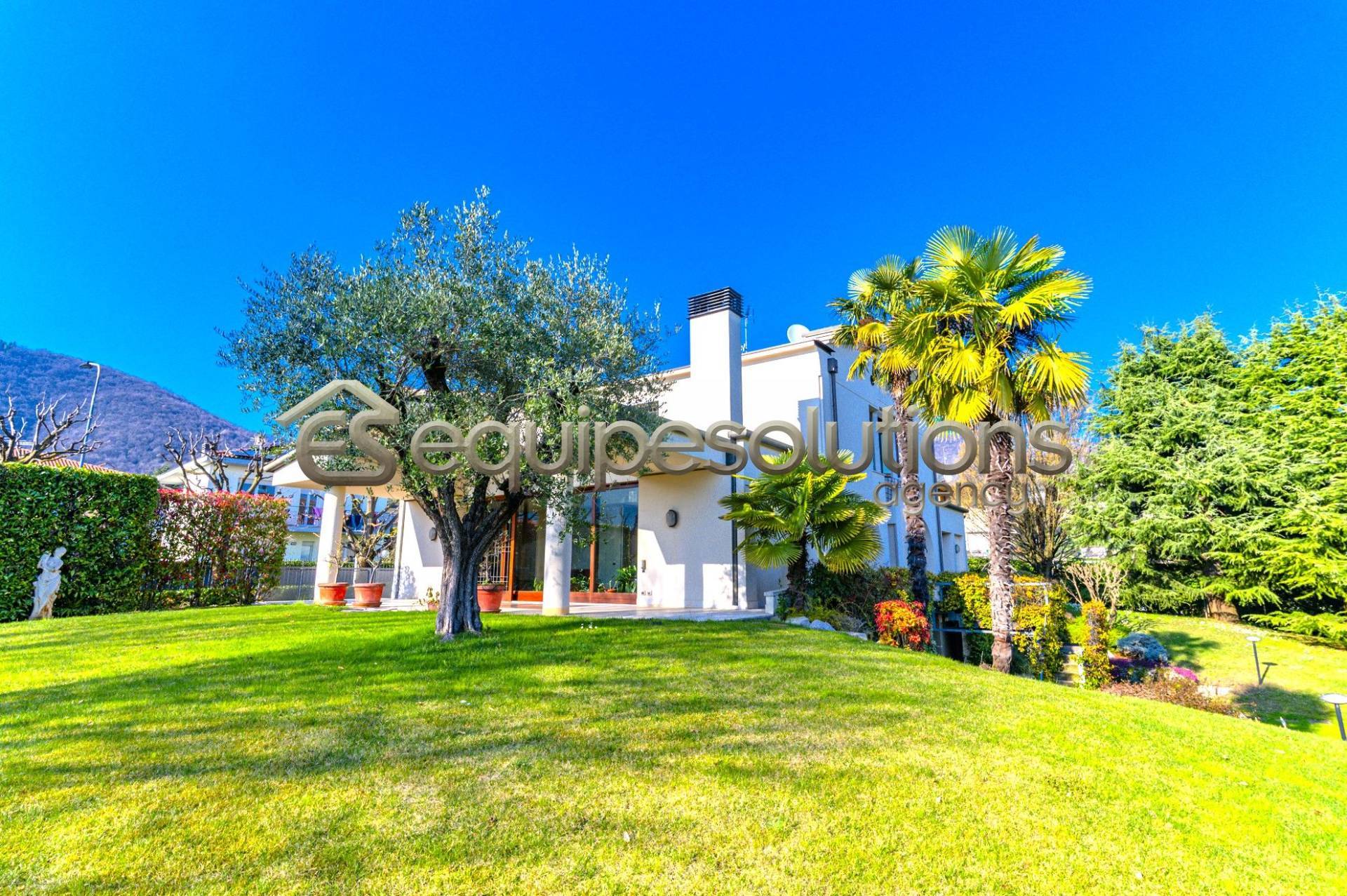 Villa in vendita a Alzano Lombardo