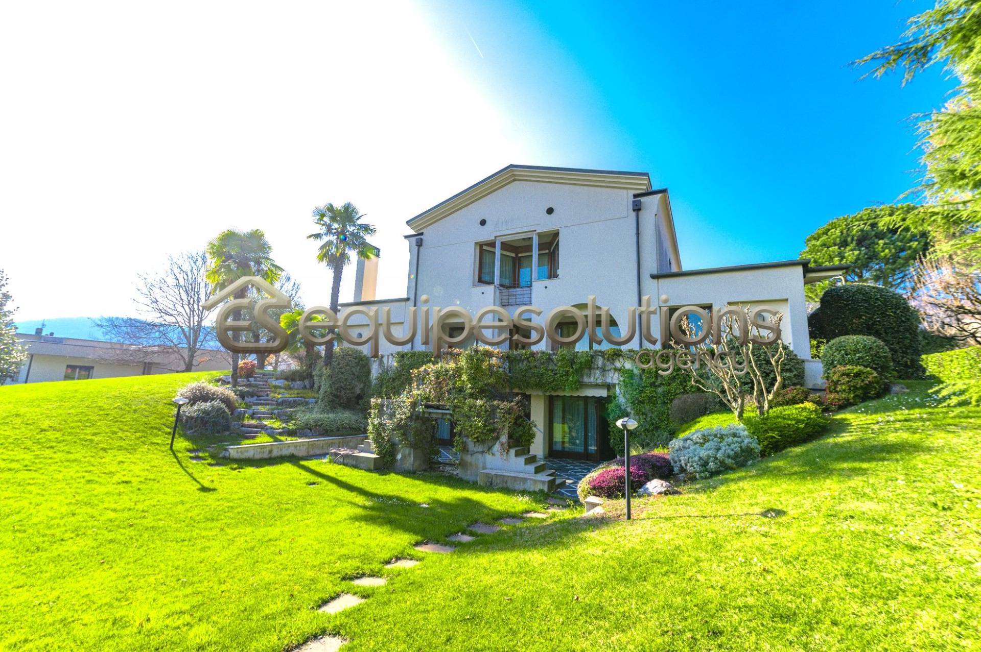 Villa in vendita a Alzano Lombardo