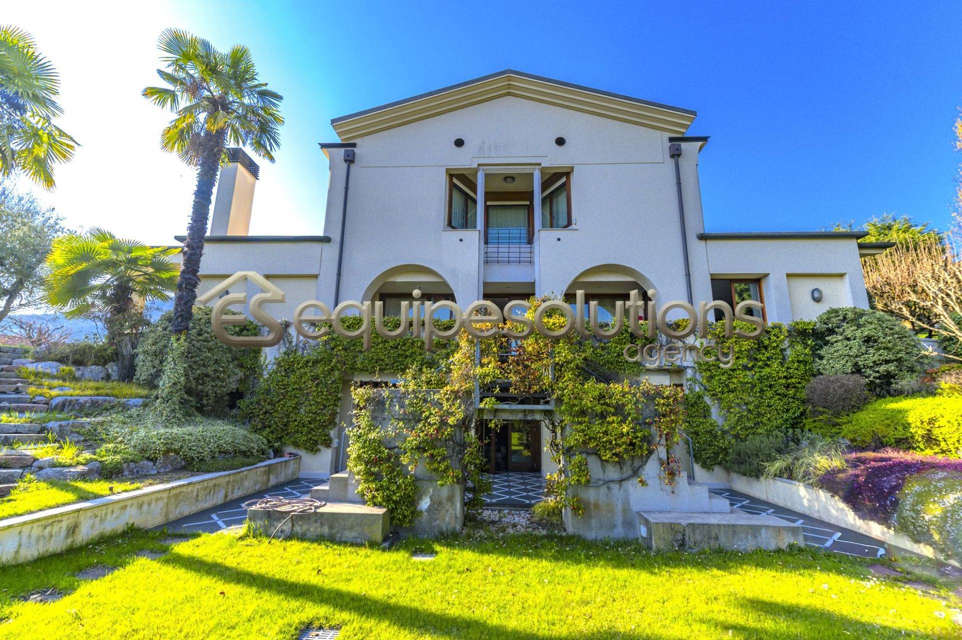 Villa in vendita a Torre Boldone