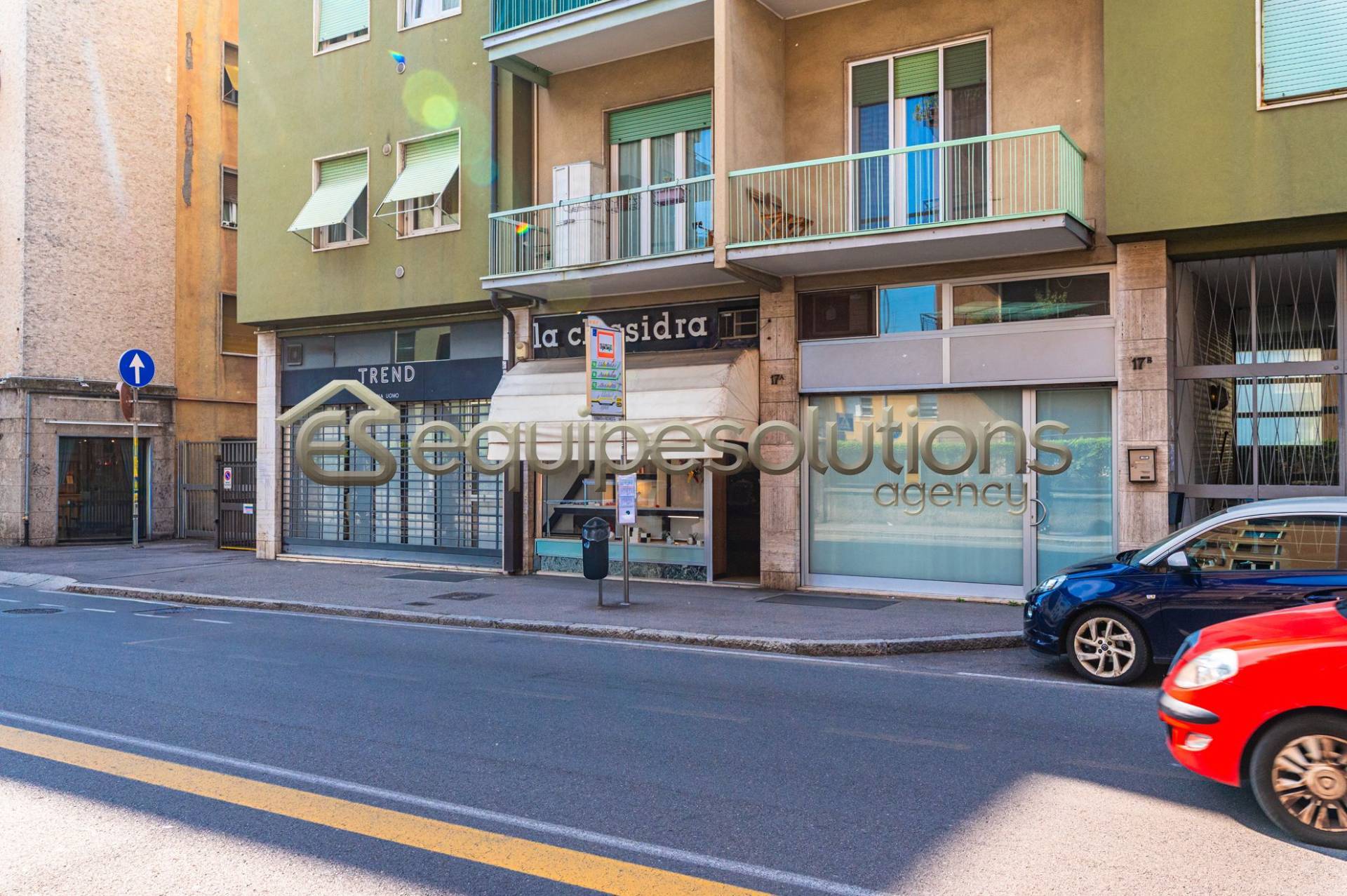 Locale commerciale in vendita a Bergamo, B.go S. Caterina zona Suardi