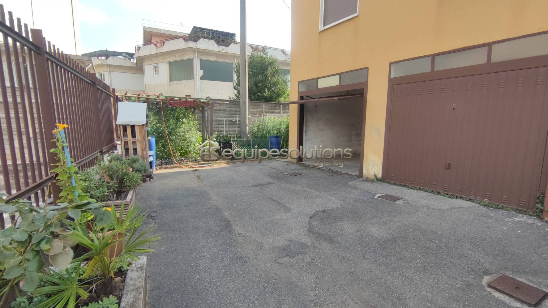 Box o garage in vendita a Alzano Lombardo
