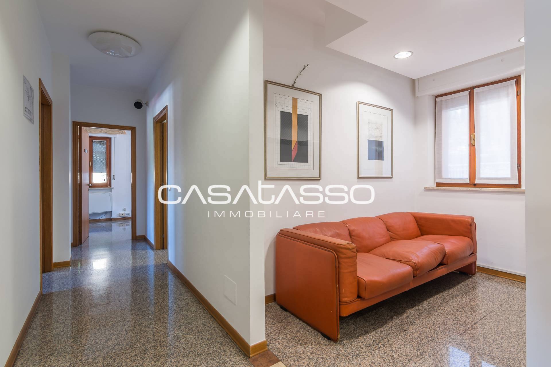 Studio/Ufficio in vendita a Macerata, TRIBUNALE