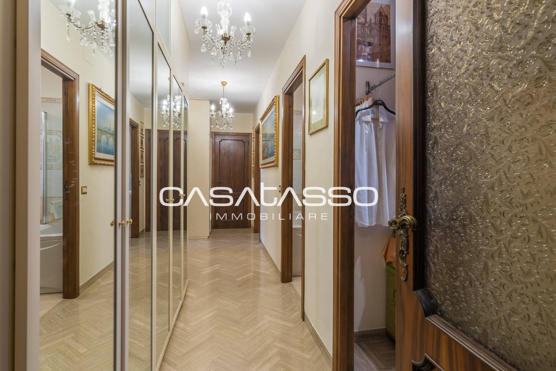 Appartamento in vendita a Macerata, VIA DEI VELINI