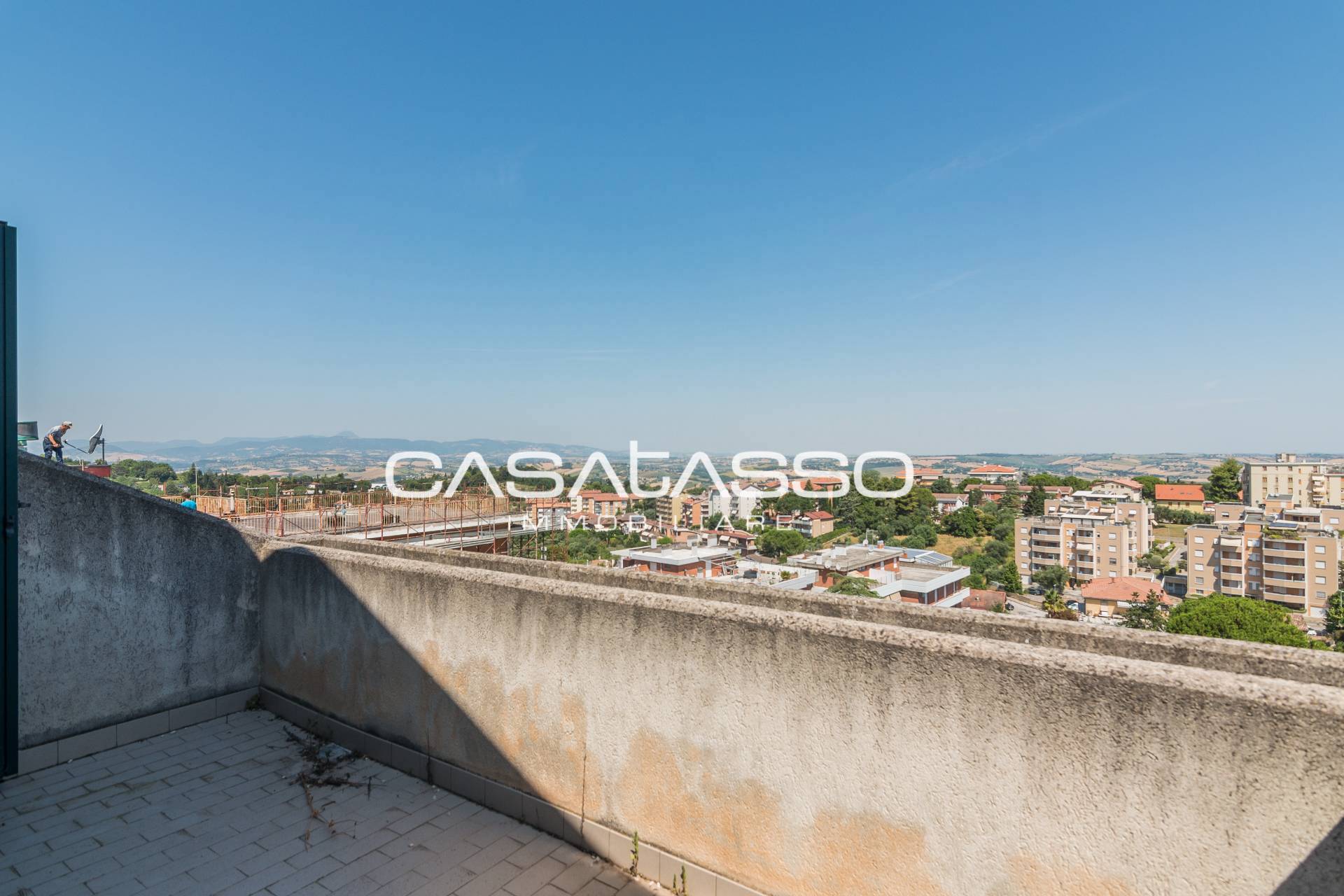 Mansarda in vendita a Macerata, Semicentrale