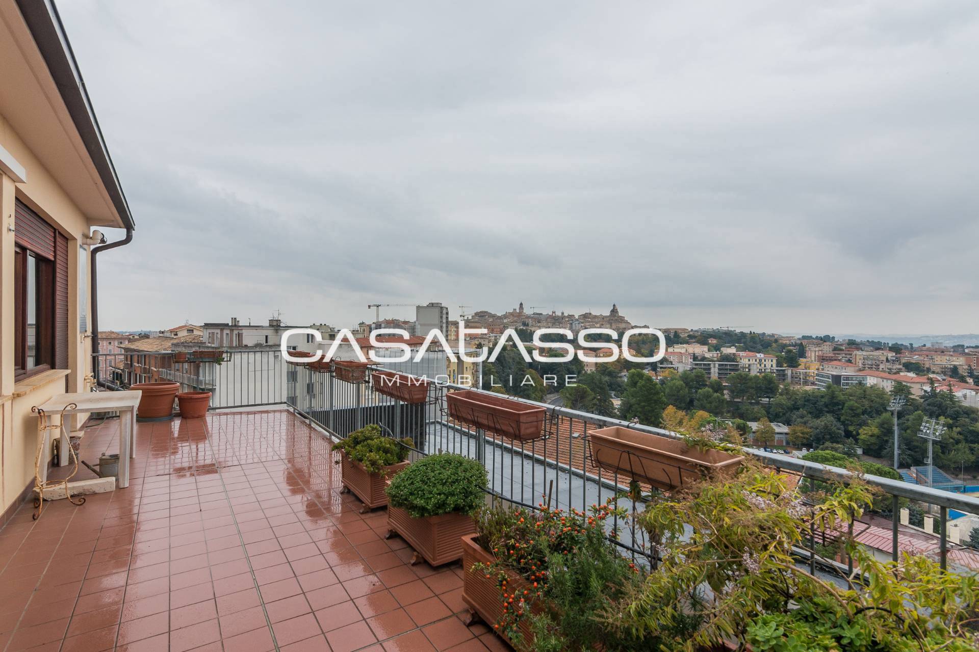 Appartamento in vendita a Macerata, SEMICENTRO